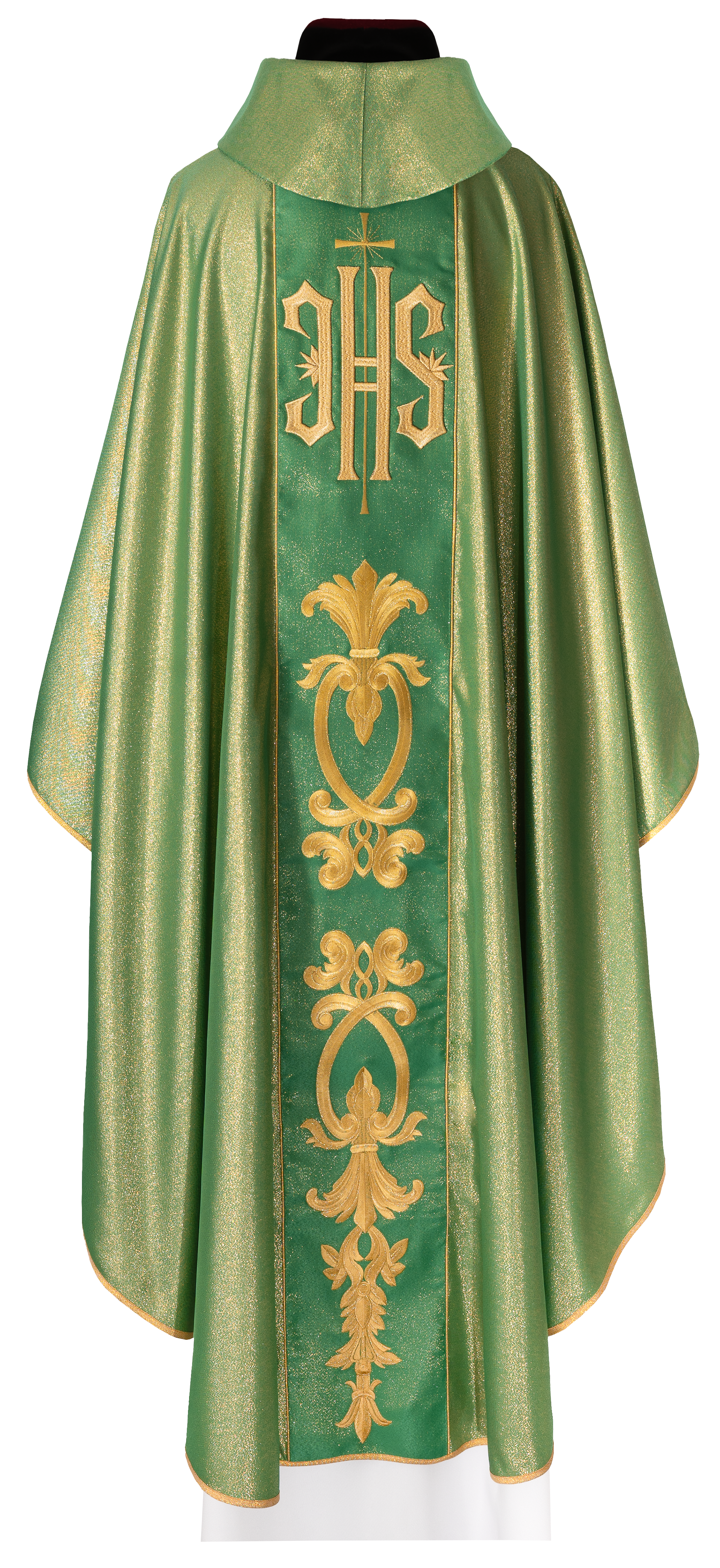 Chasuble vert richement décoré avec un motif doré et une large bande brodée IHS