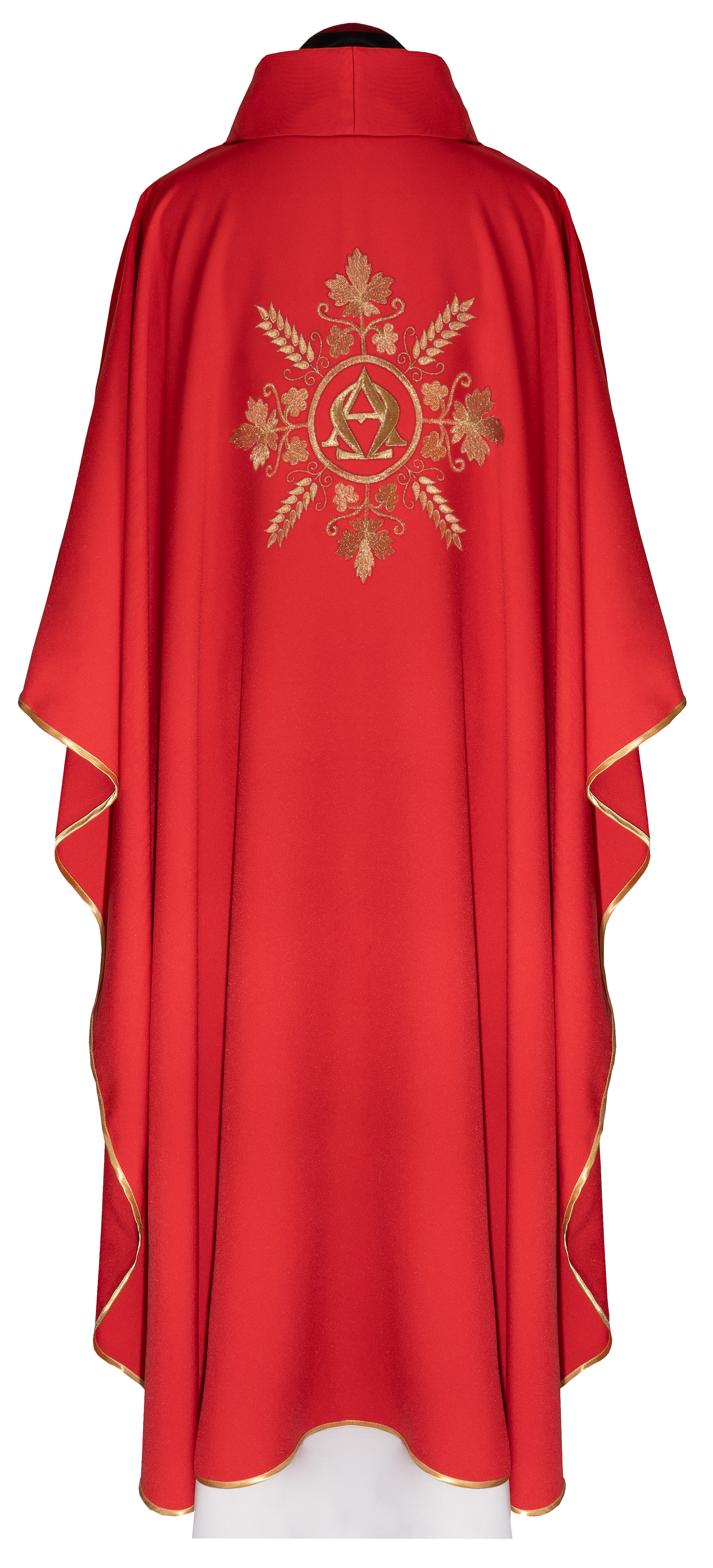Chasuble rouge brodé avec motif Alpha et Oméga et épis de blé