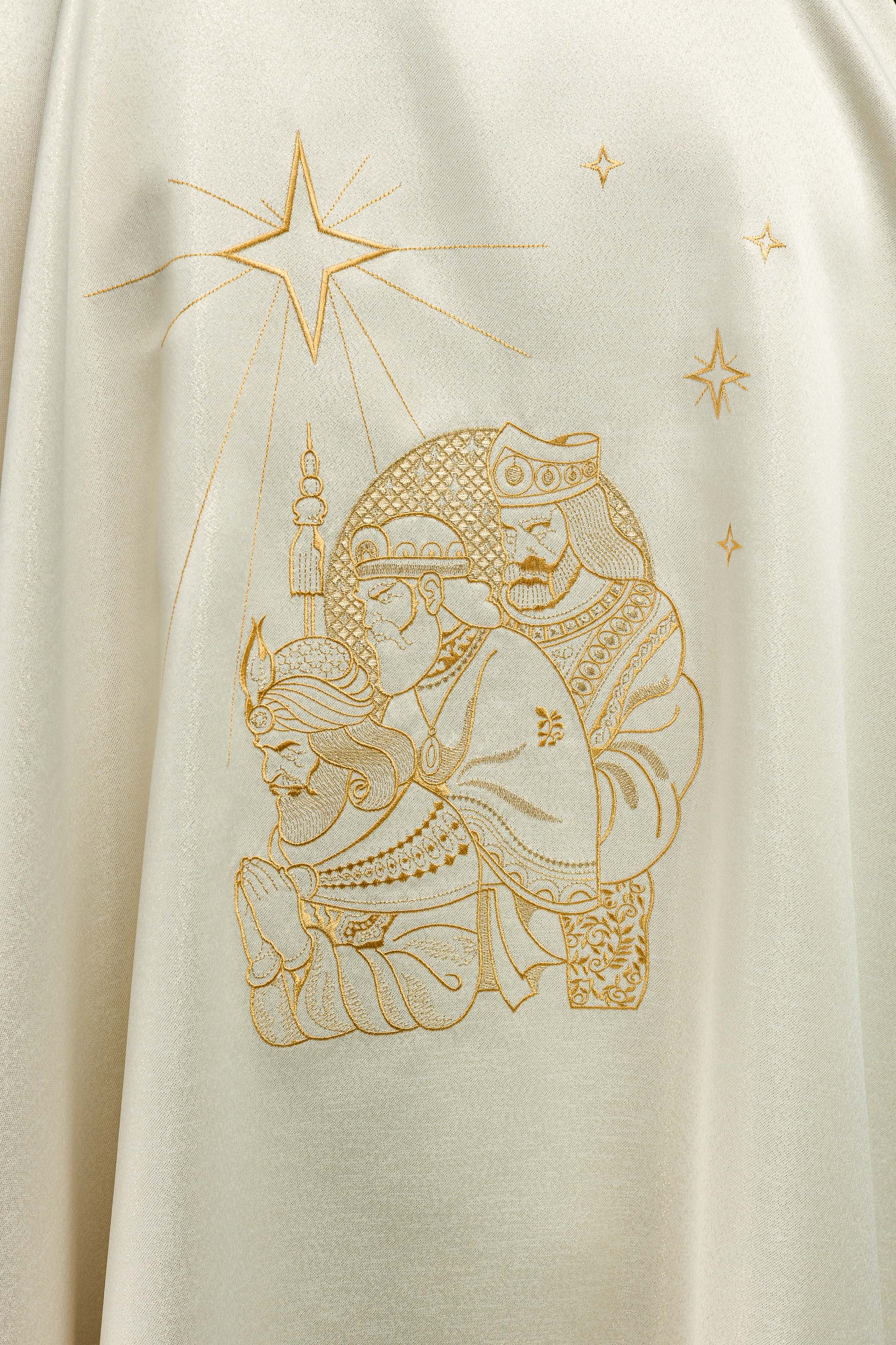 Chasuble scintillante avec broderie dorée et image des Rois Mages