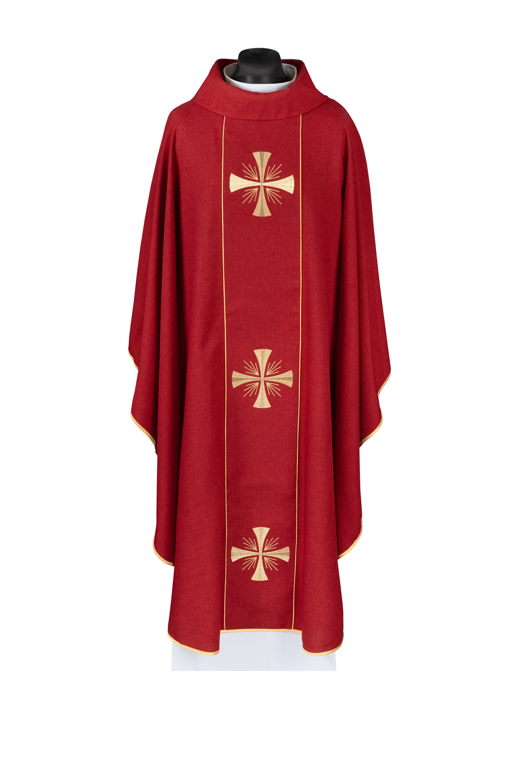 Chasuble avec bande rouge et broderie de croix