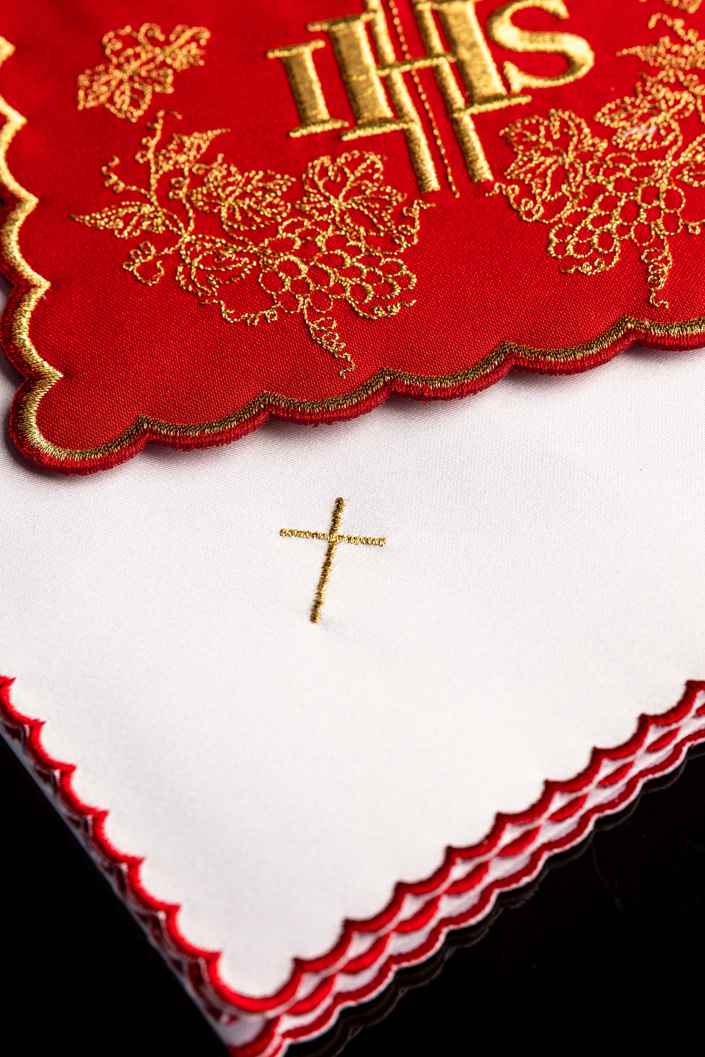 Linge d'autel rouge