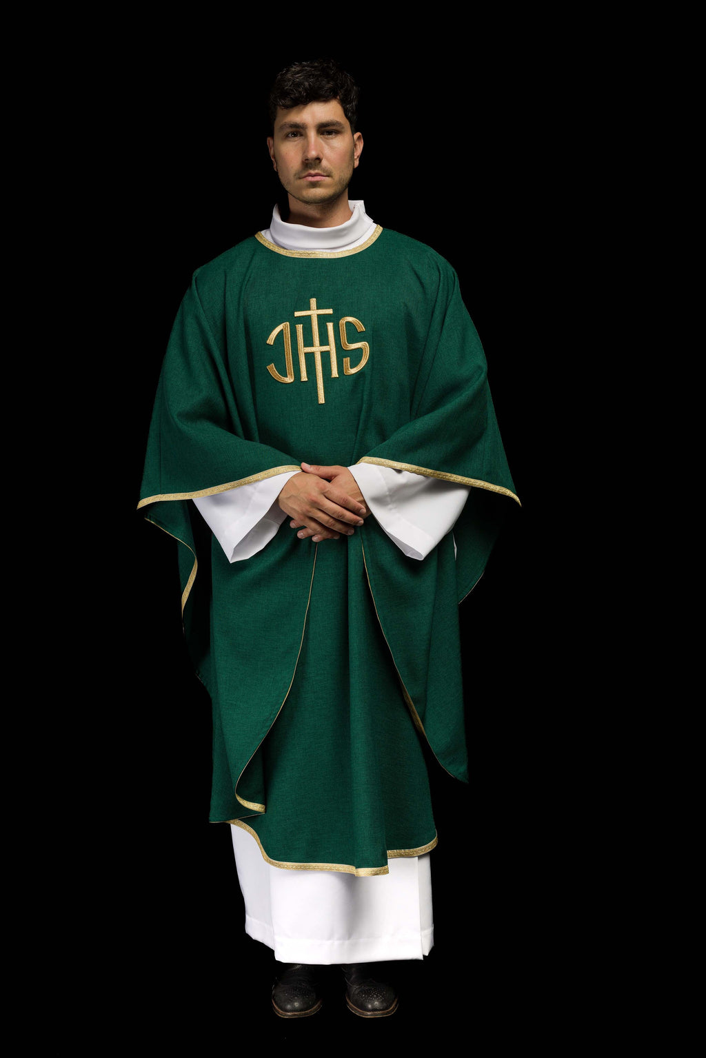 Chasuble liturgique verte avec broderie dorée IHS