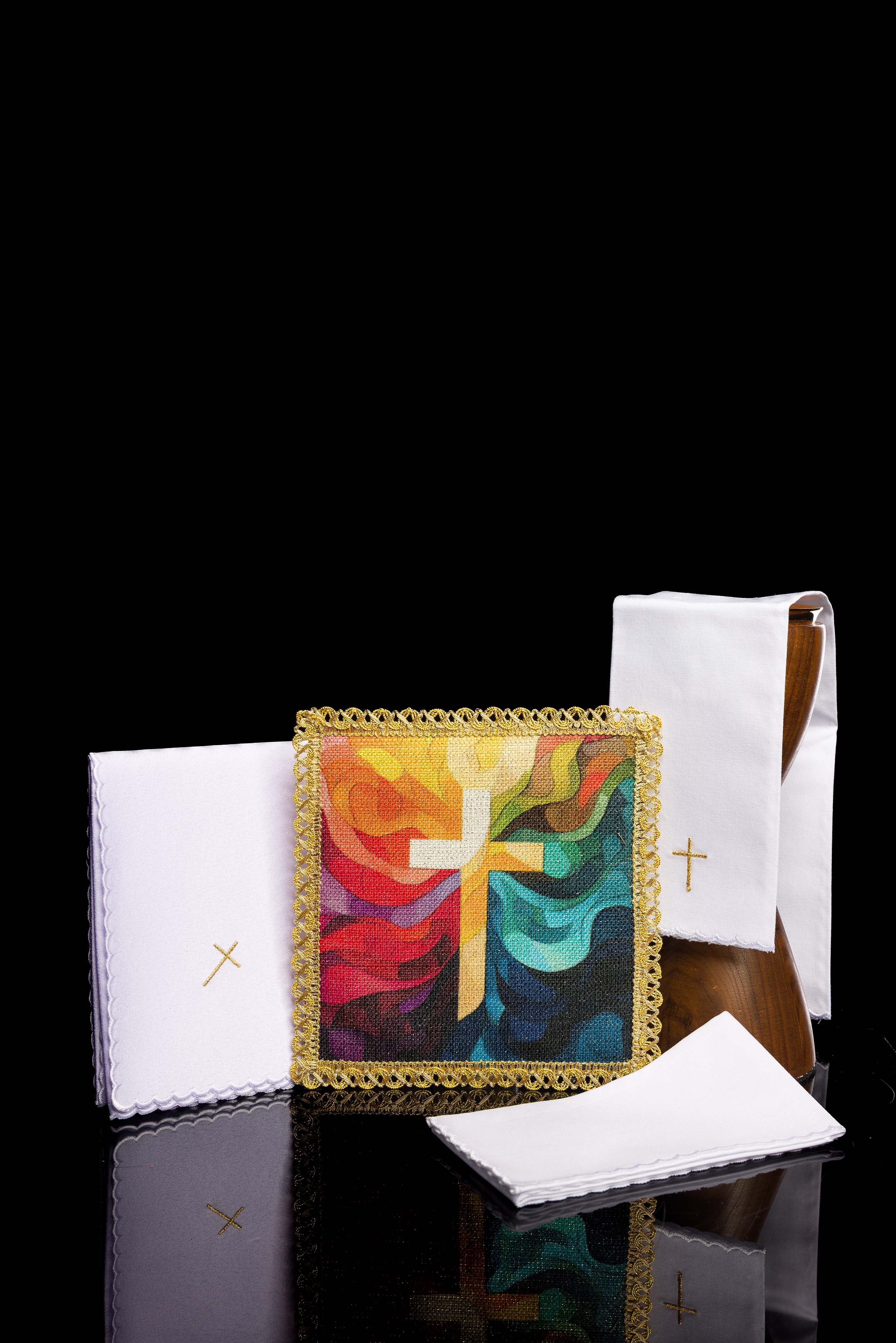 Linges d'autel imprimés en couleur avec motif de croix