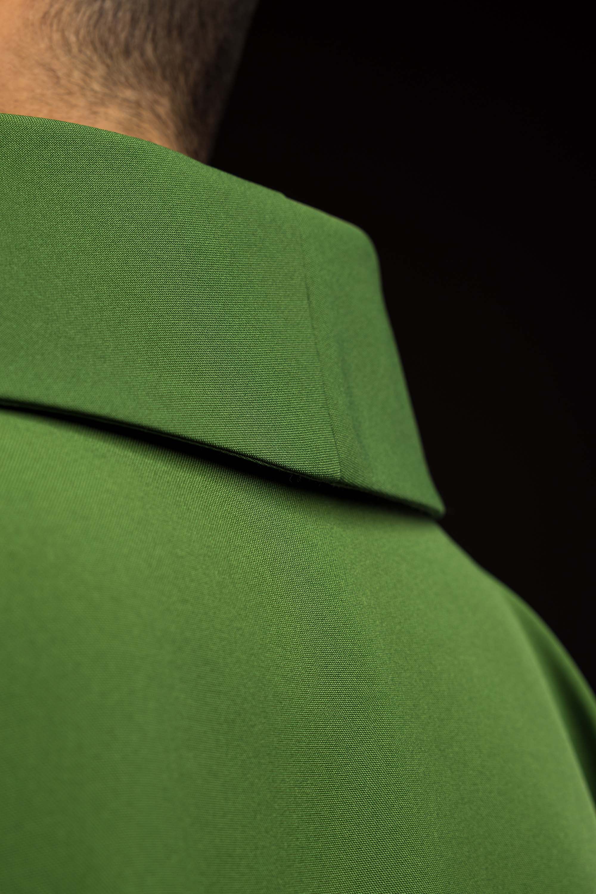 Chasuble brodée verte avec croix