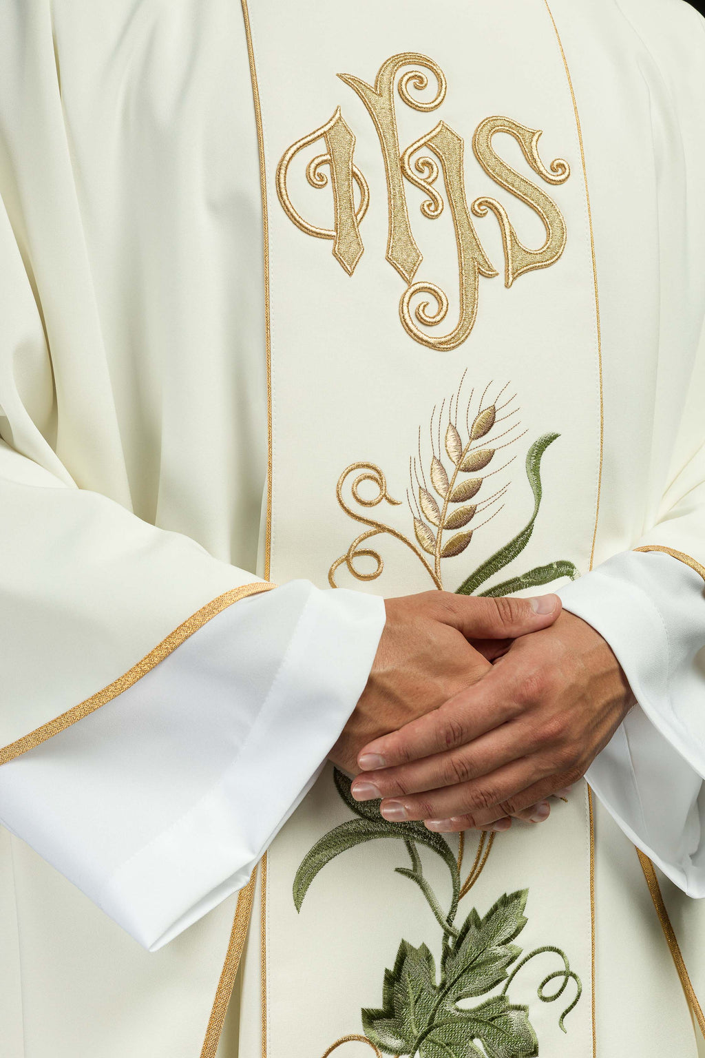 Chasuble de ceinture brodée du symbole IHS, des oreilles et des raisins écrus