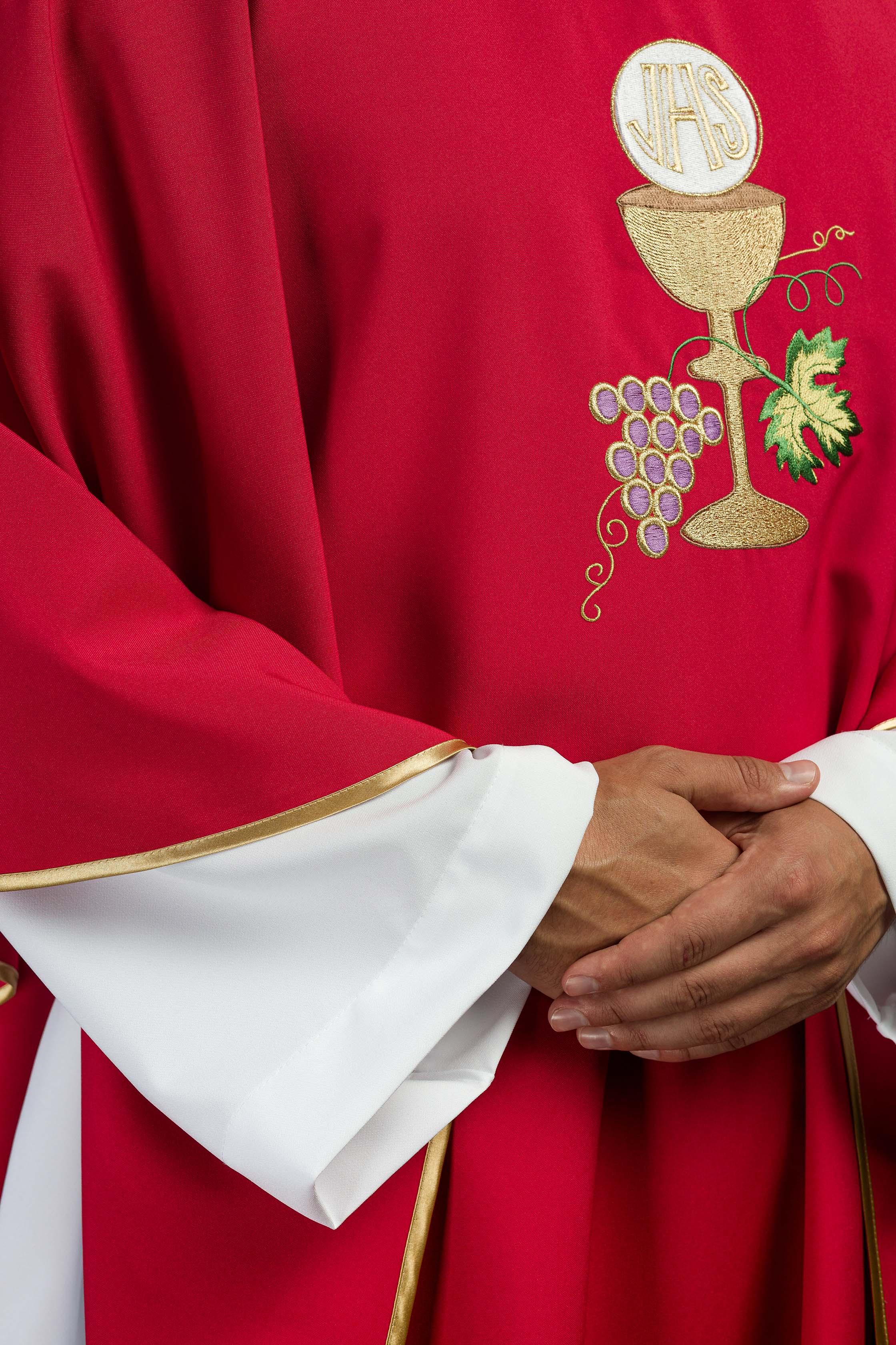 Chasuble calice Croix et raisins rouge