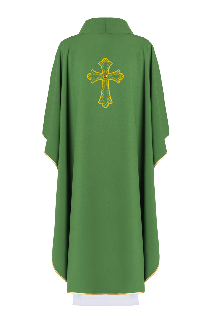 Chasuble verte brodée du symbole de la croix