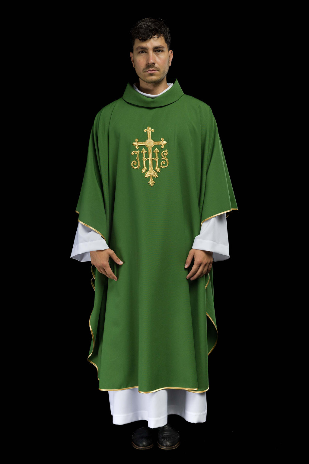 Chasuble verte JHS avec broderie en relief