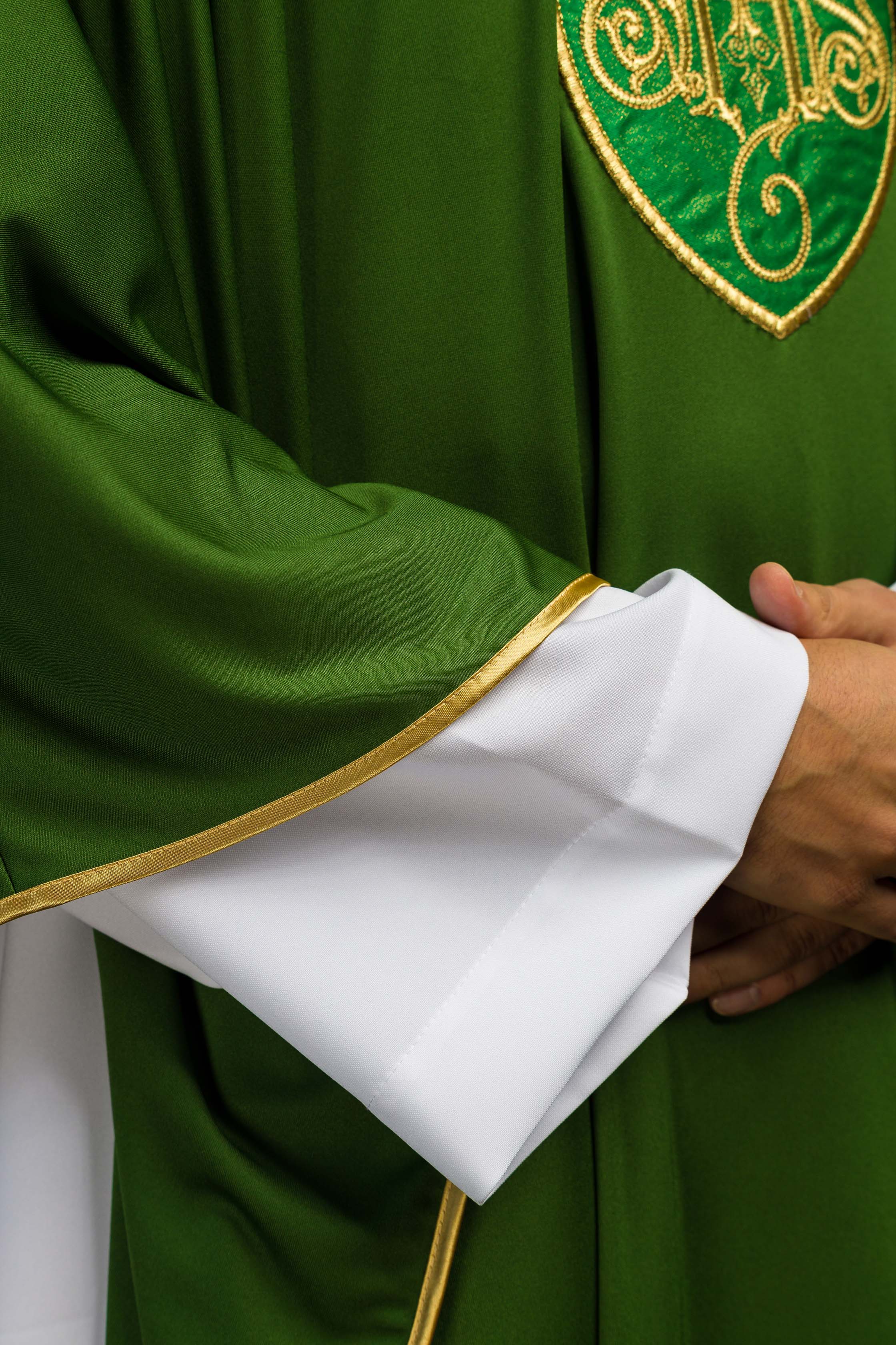 Ecru chasuble JHS en tissu léger SACROLITE