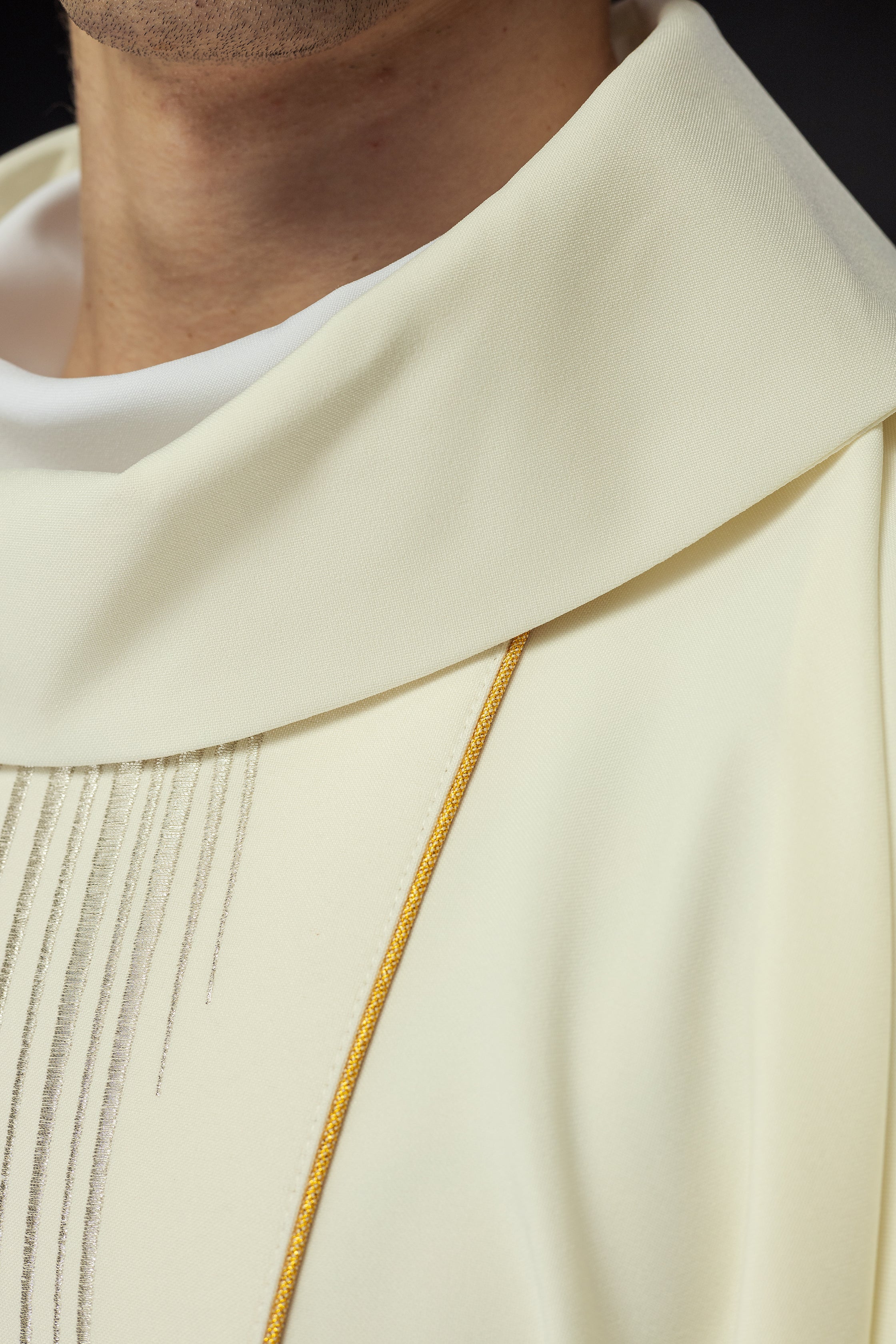 Chasuble brodée à l'effigie de Notre-Dame de l'Assomption