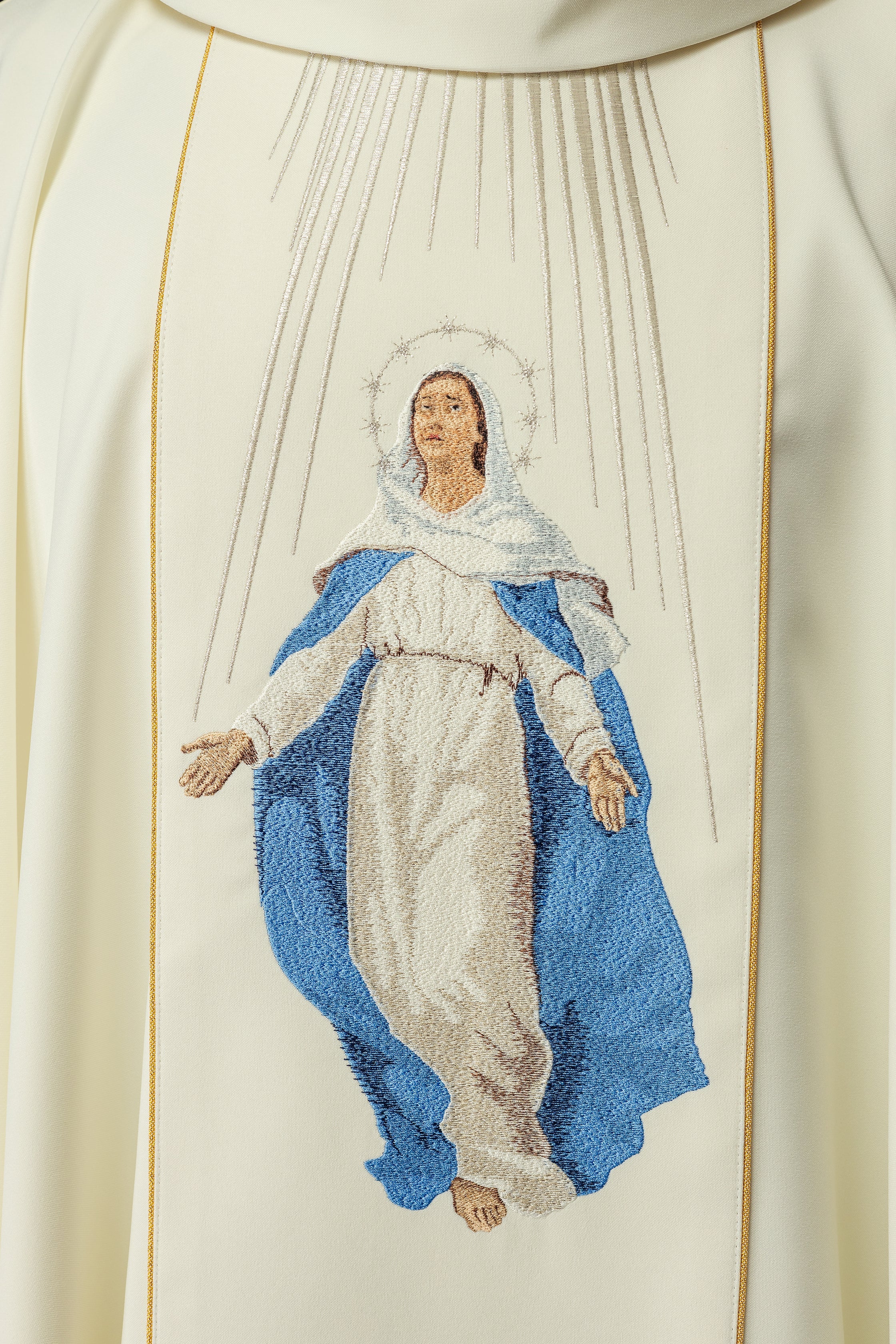 Chasuble brodée à l'effigie de Notre-Dame de l'Assomption