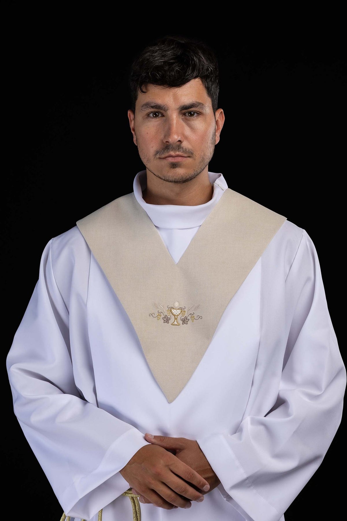Pallium de lecteur écru avec broderie de calice eucharistique
