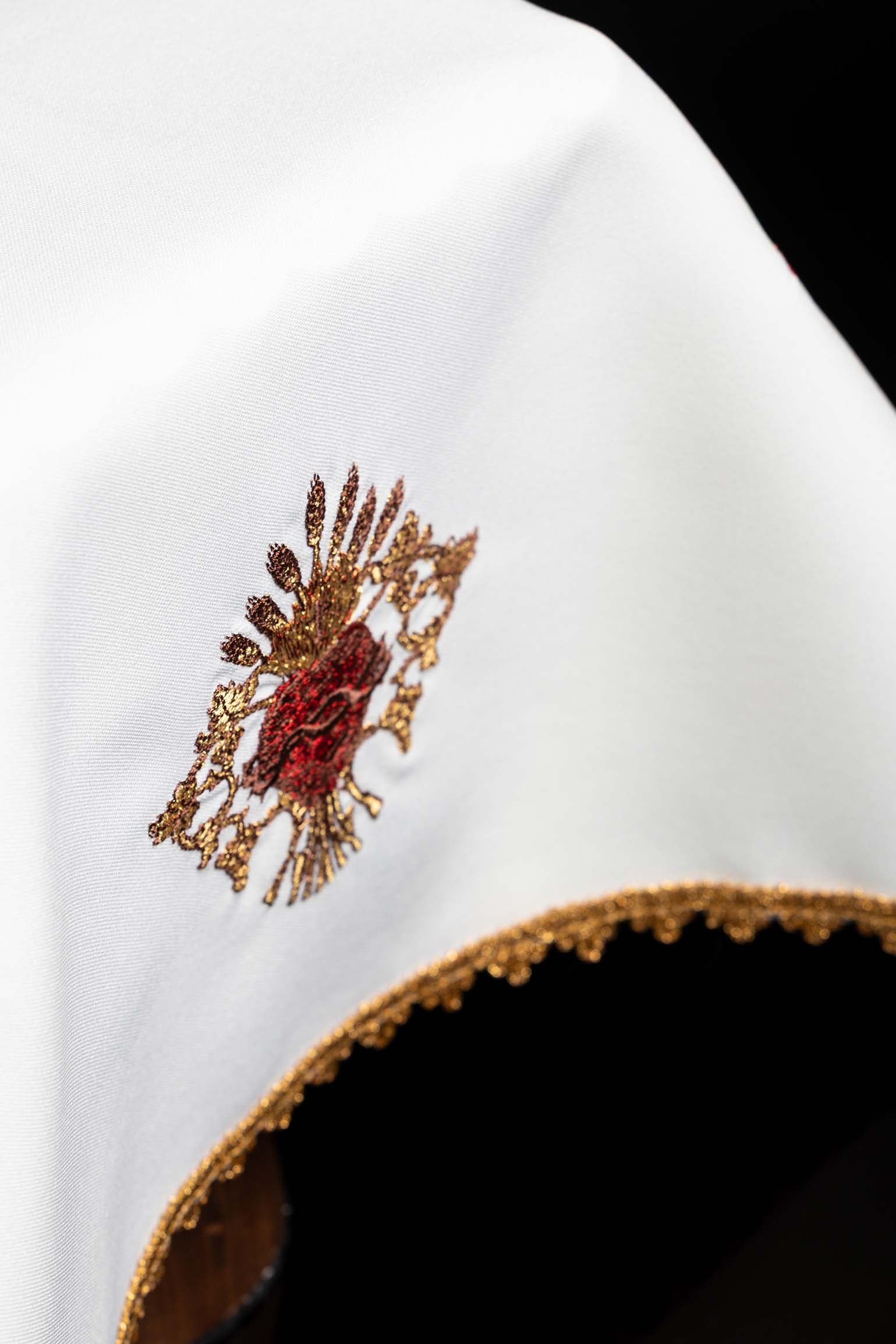 Voile de calice avec symbole brodé du Sacré-Cœur de Jésus