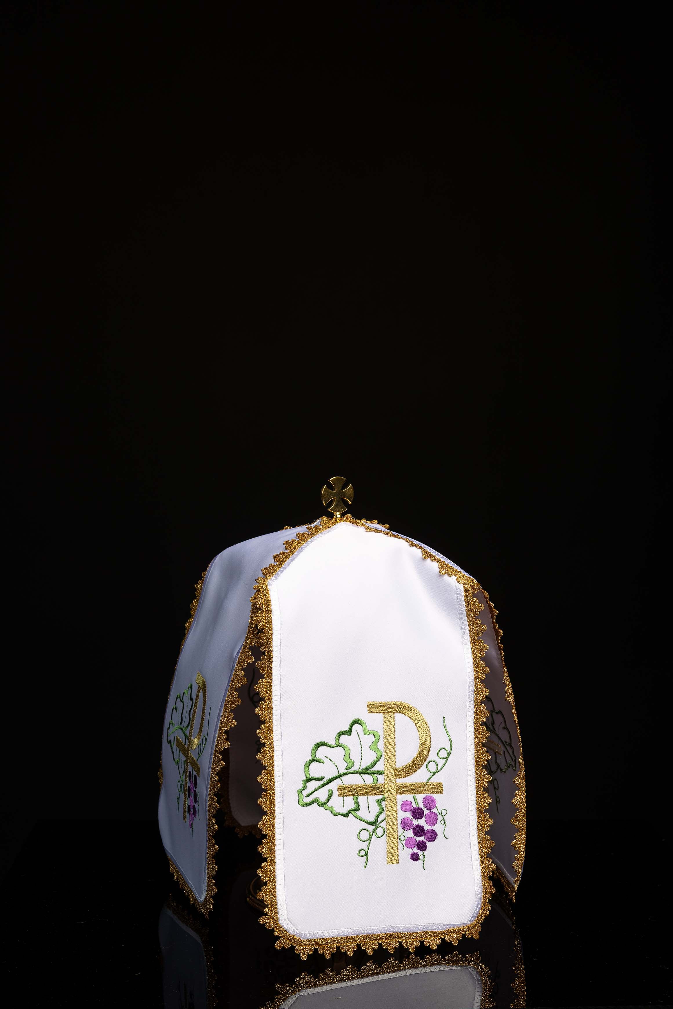 Voile de ciboire avec motif PAX brodé