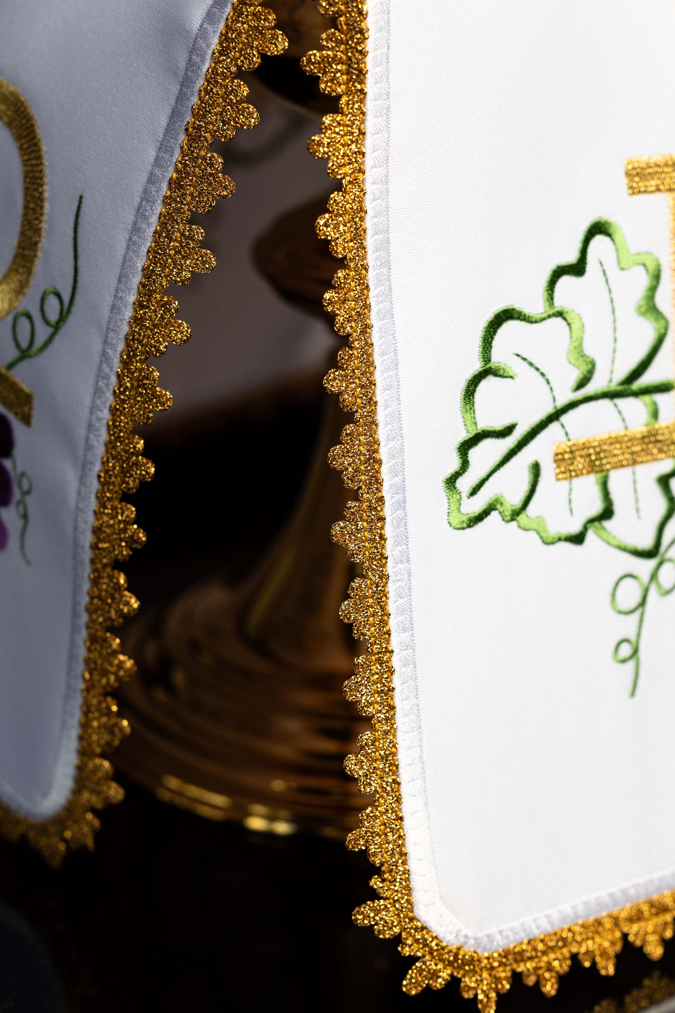 Voile de ciboire avec motif PAX brodé
