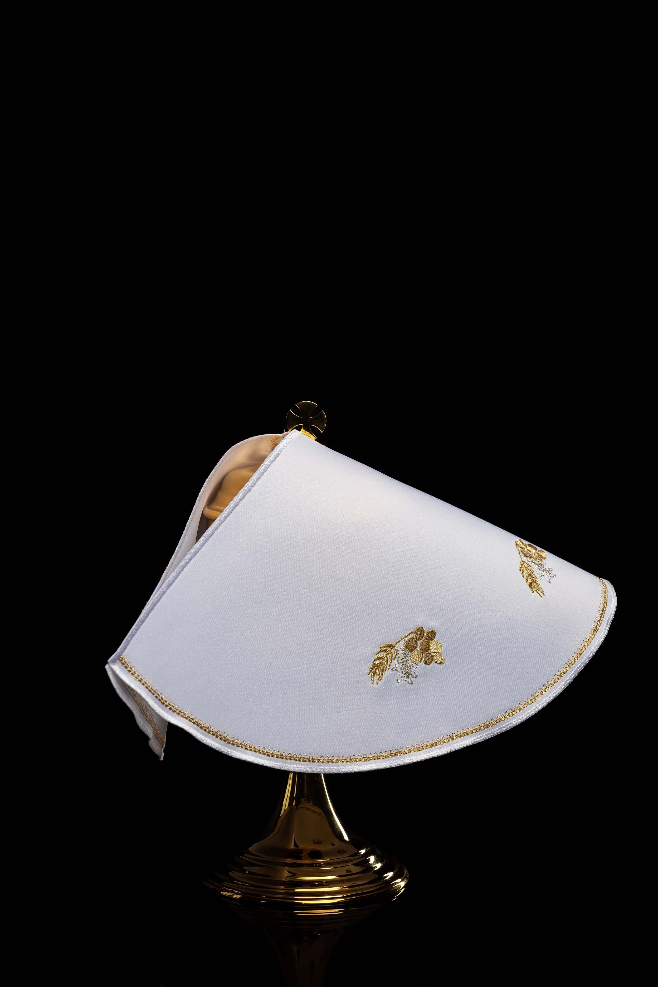 Voile de ciboire brodé IHS