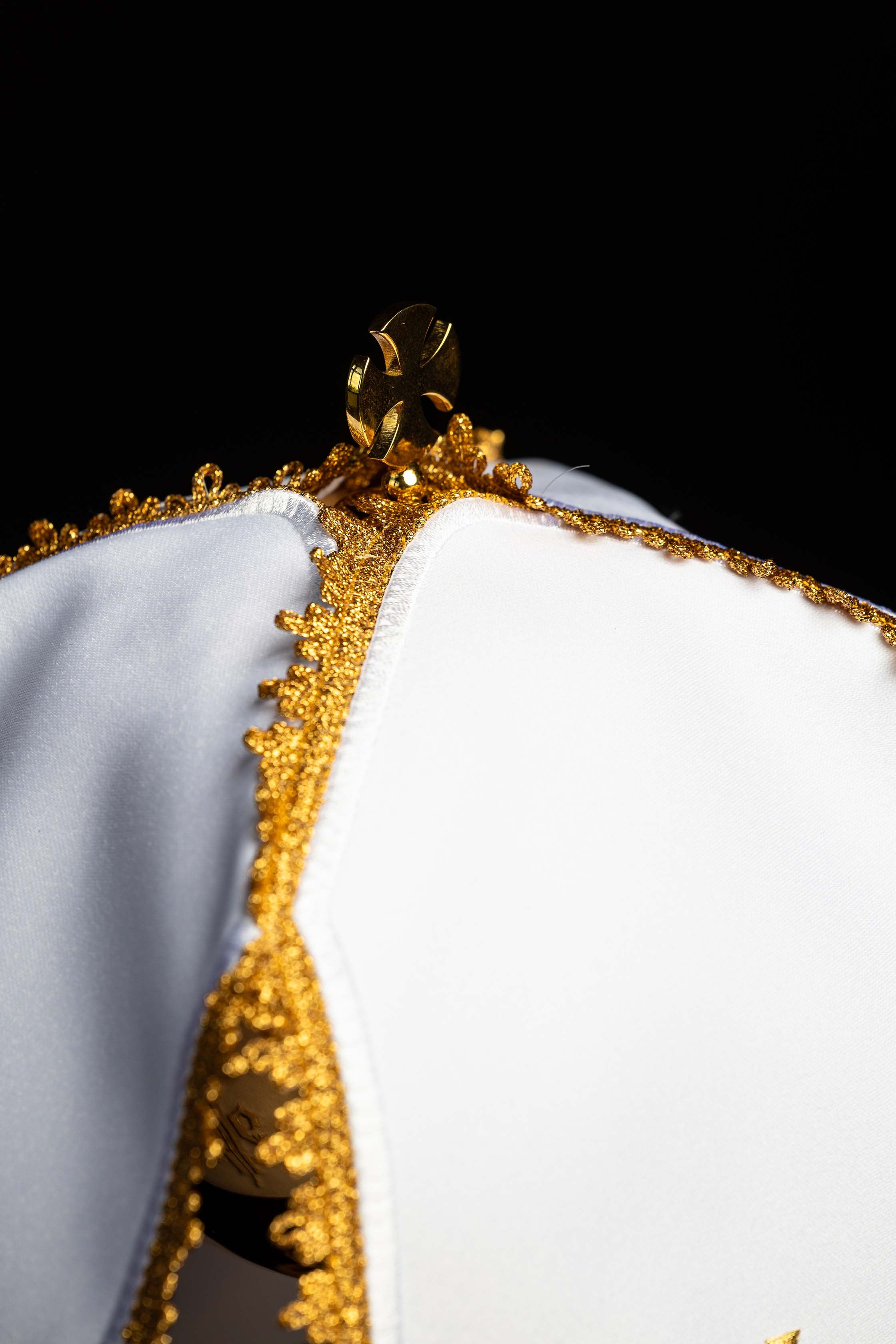 Voile de ciboire avec broderie IHS dorée