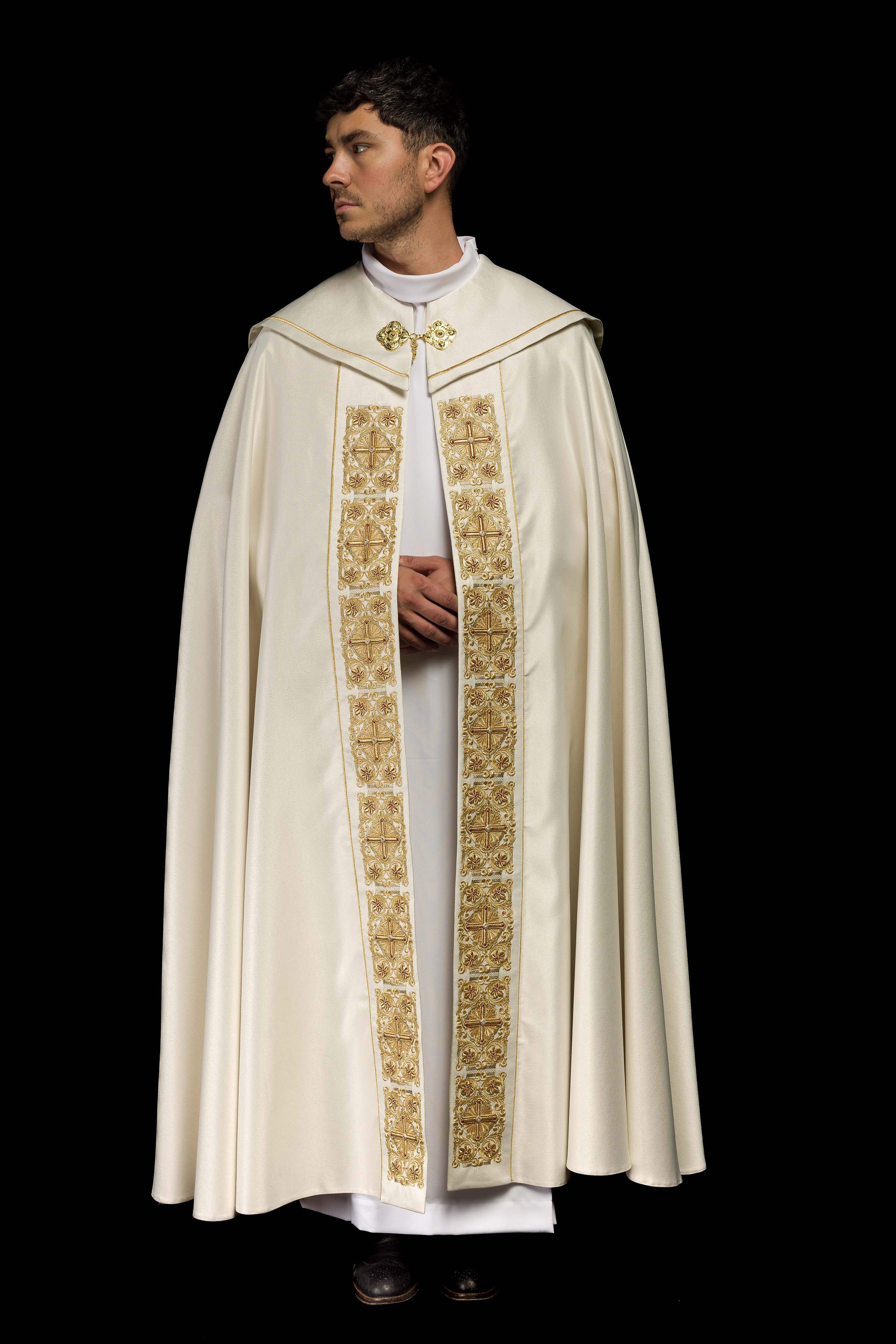 Cape liturgique avec ceinture richement décorée