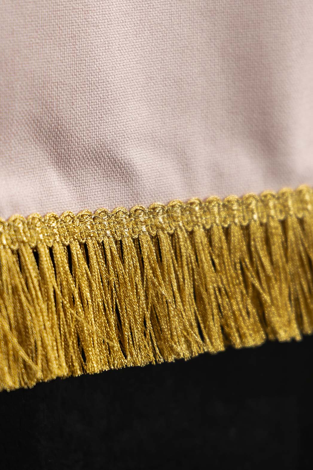 Voile de lutrin rose à motif de croix brodé