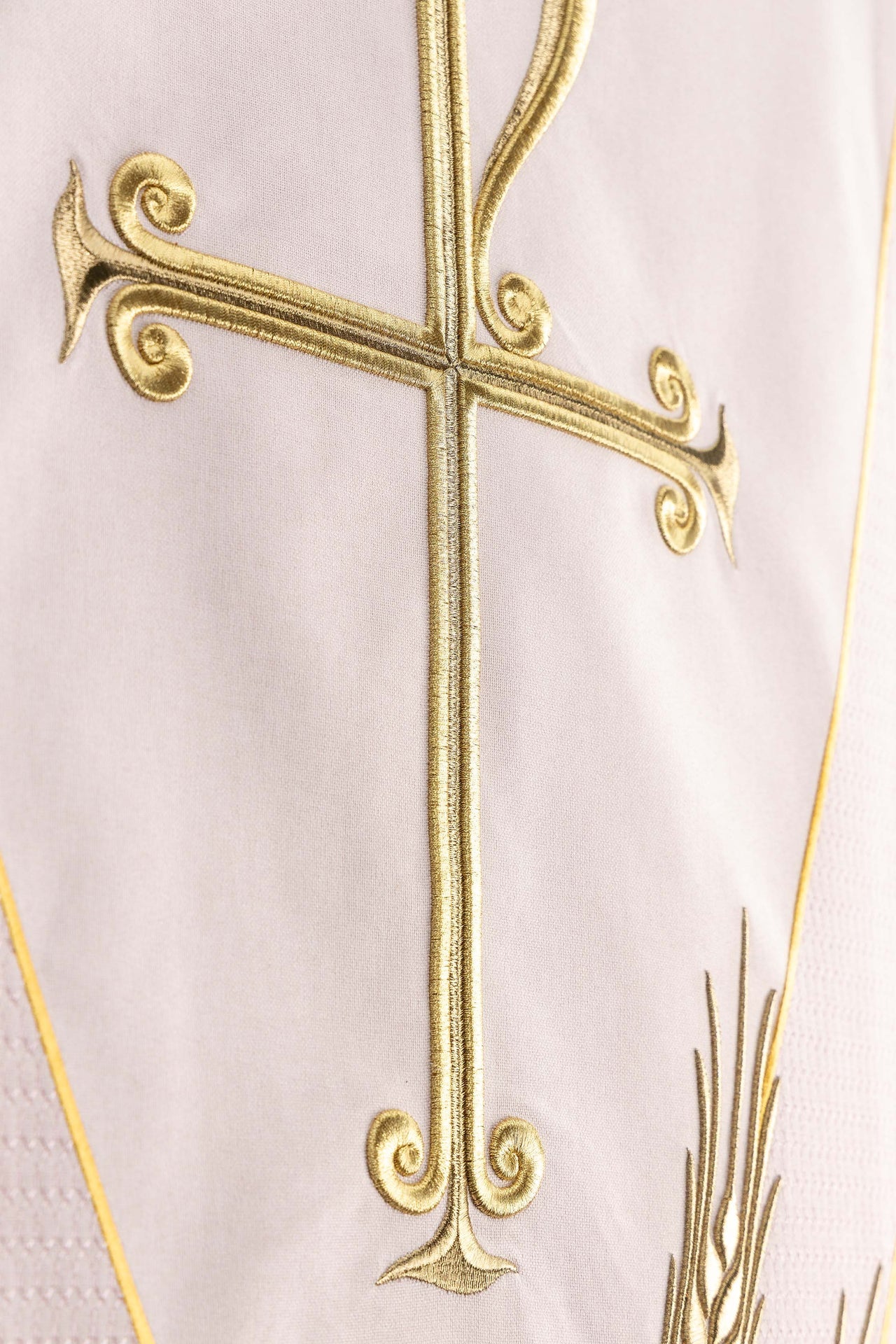 Voile de lutrin rose avec broderie Pax