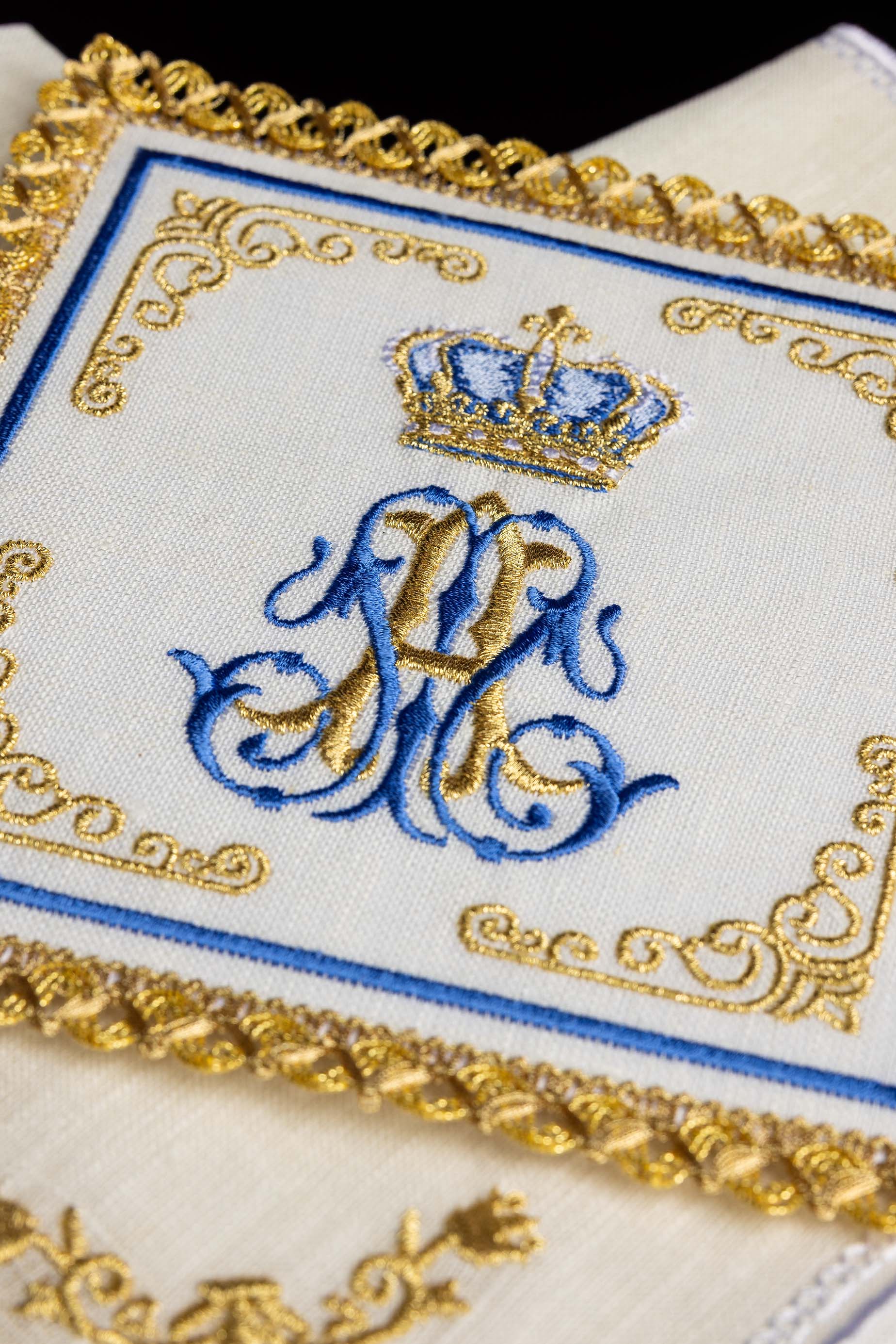 Set de calice en lin avec broderie eucharistique Marianne