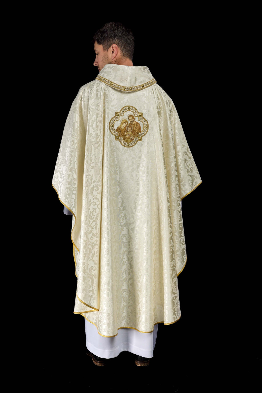 Chasuble brodée de Noël avec l’image de la Sainte Famille