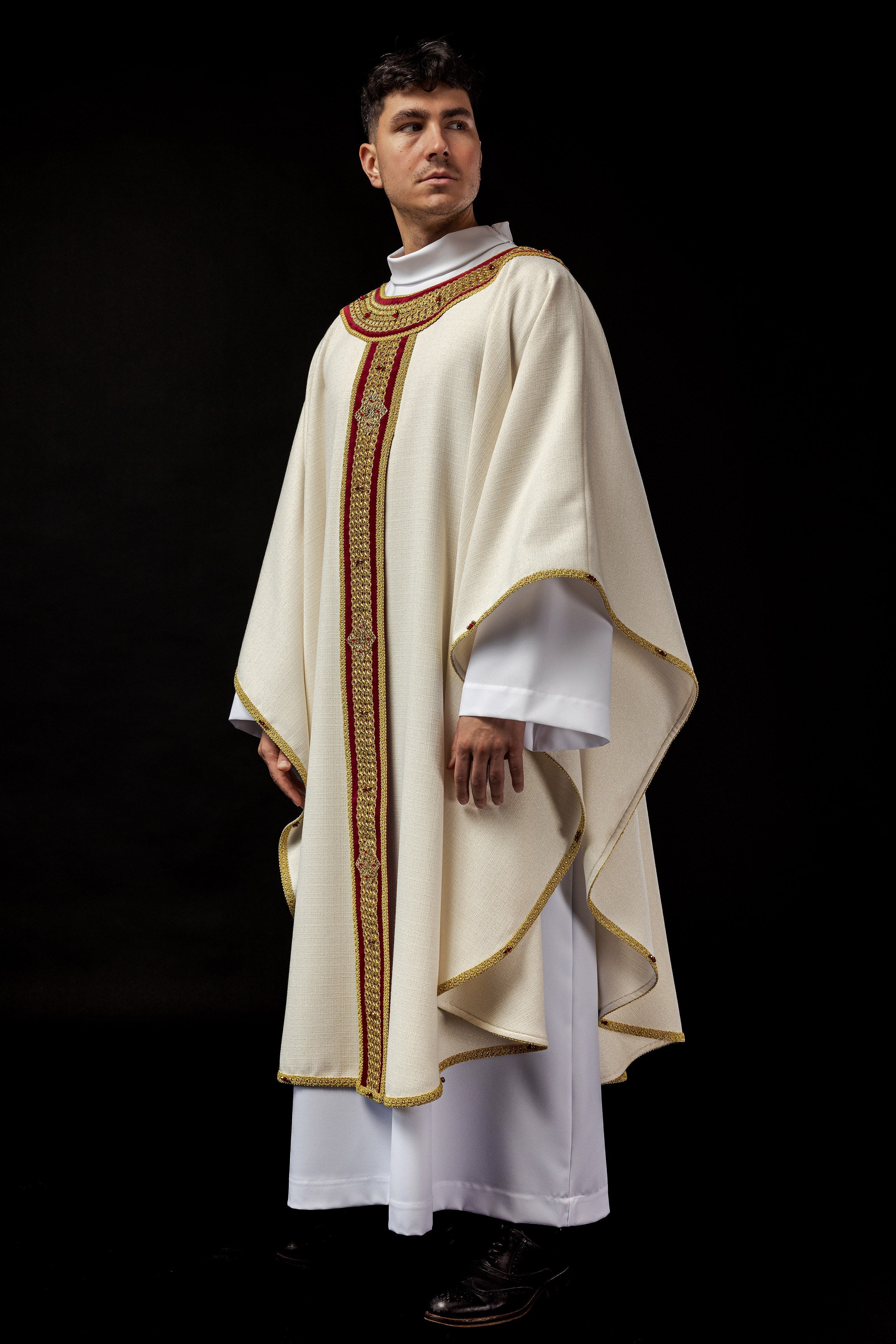 Chasuble faite à la main avec des pierres naturelles Fait à la main 7001