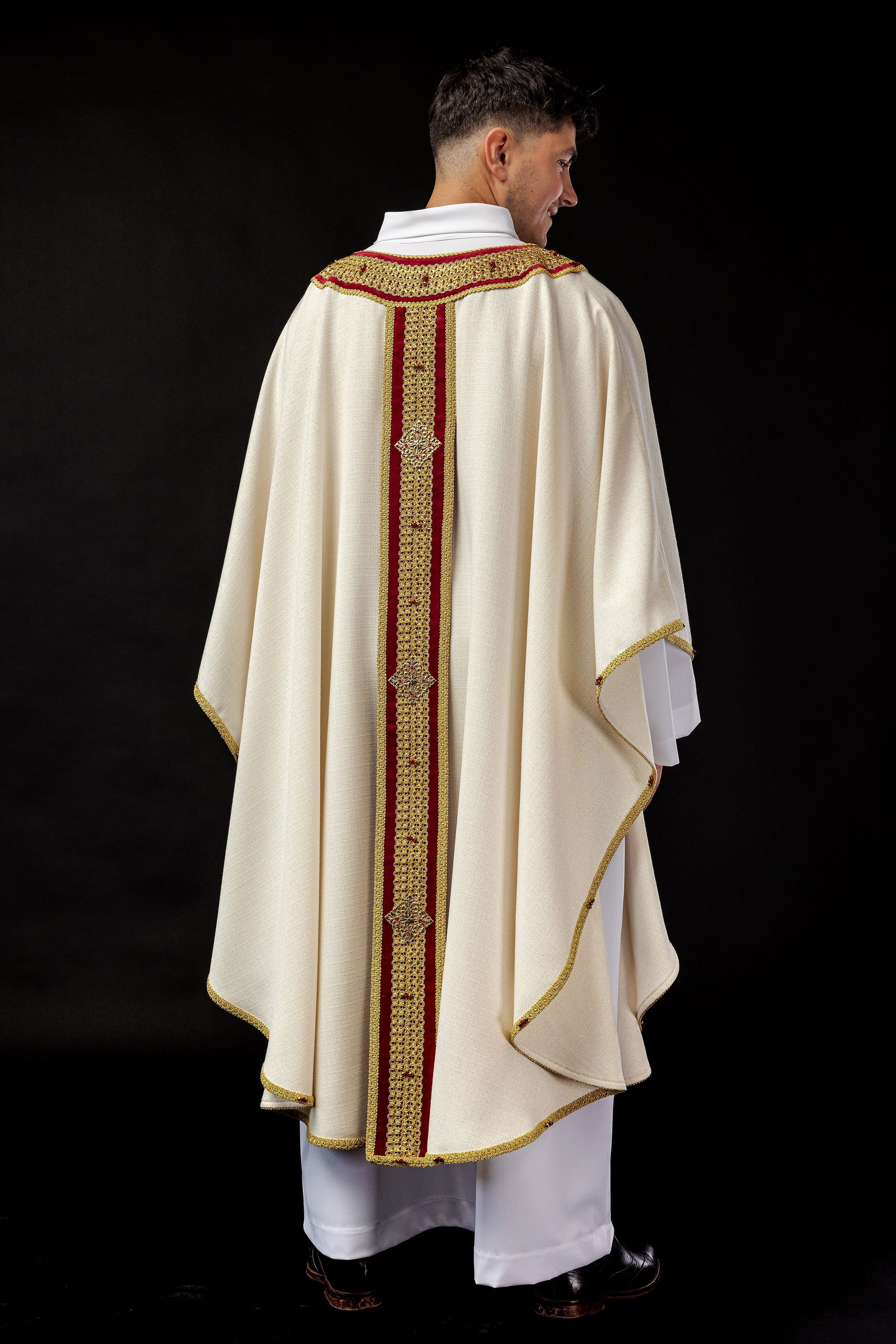 Chasuble faite à la main avec des pierres naturelles Fait à la main 7001