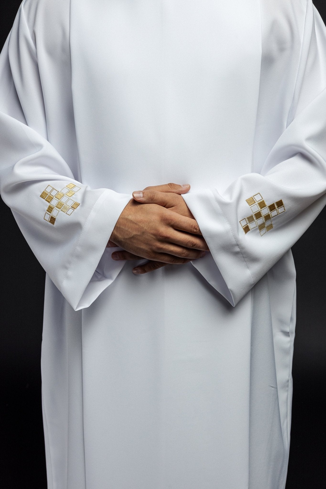 Alba avec mosaïque brodée Croix S - 6051 - 04 145cm/176cm - CHASUBLES.FR