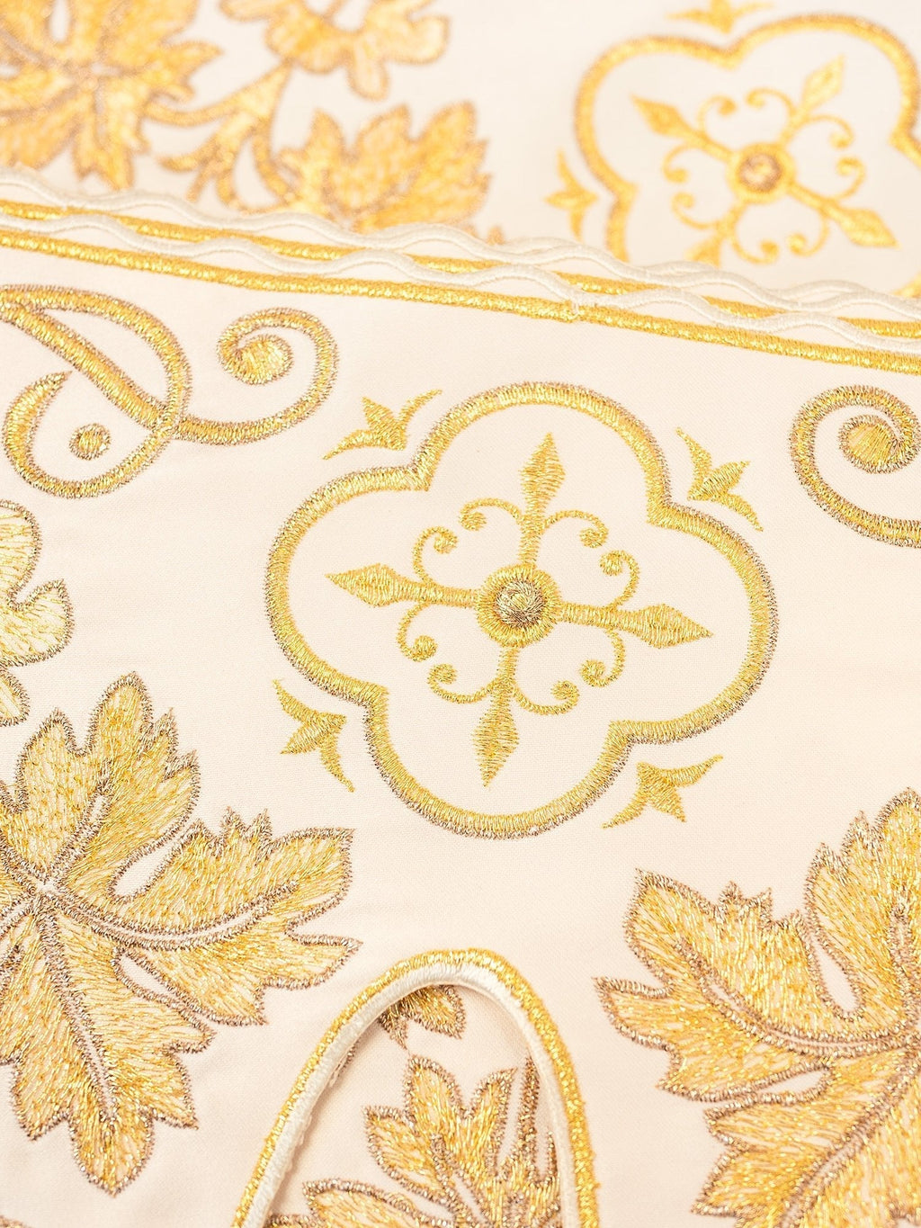 Antependium avec broderie frontale croix écru KOM/039/05 19cm 3,5m - CHASUBLES.FR