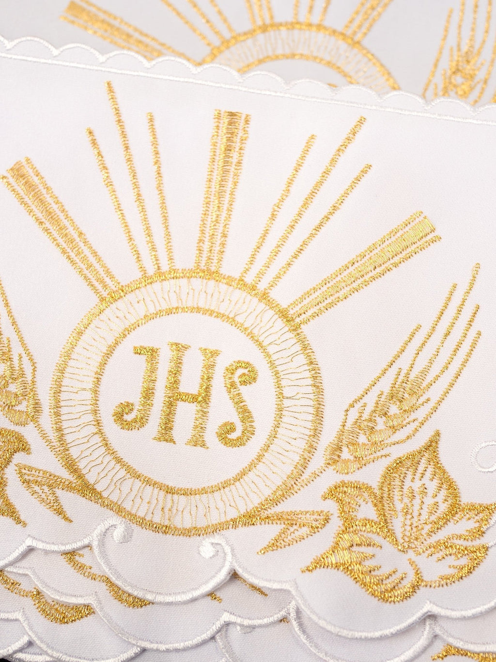 Antependium avec broderie frontale IHS Blanc KOM/053/04 15cm 3,5m - CHASUBLES.FR