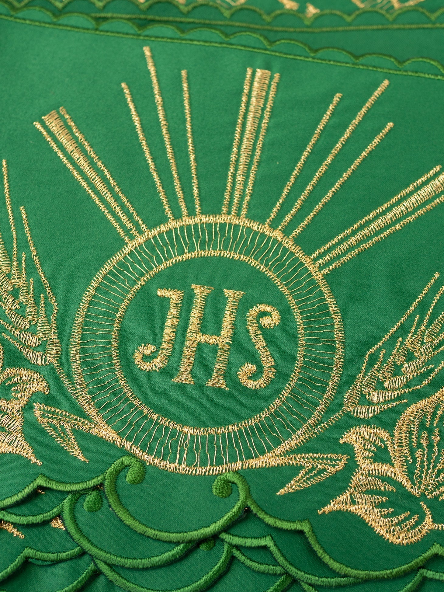 Antependium avec broderie frontale IHS Green KOM/053/01 15cm 3,5m - CHASUBLES.FR