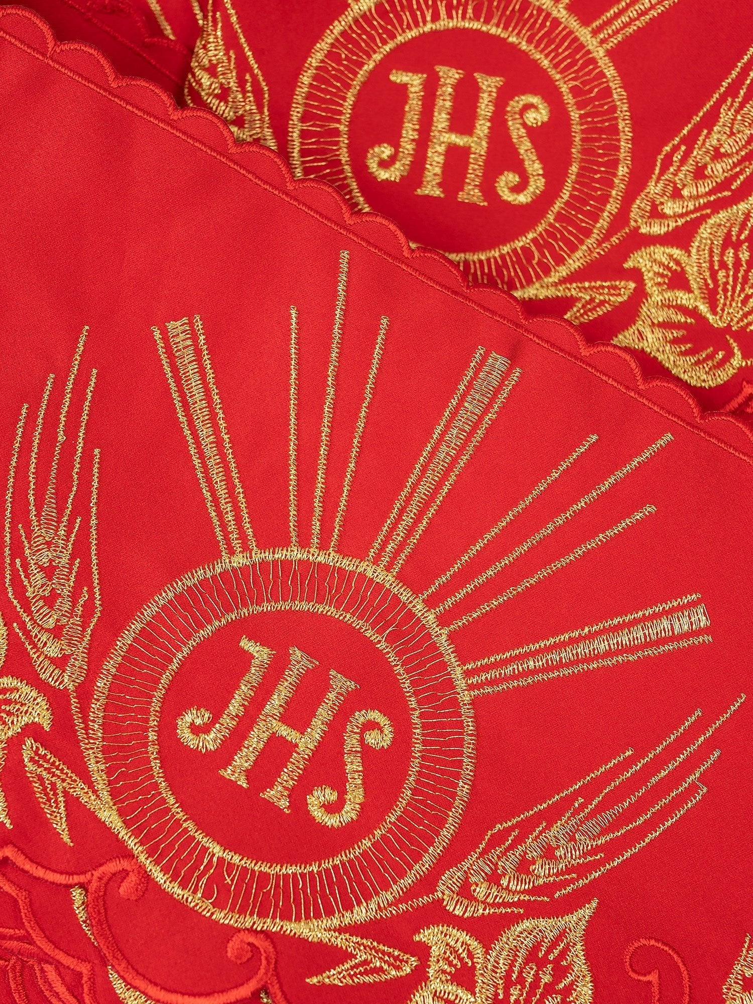 Antependium avec broderie frontale IHS rouge KOM/053/02 15cm 3,5m - CHASUBLES.FR