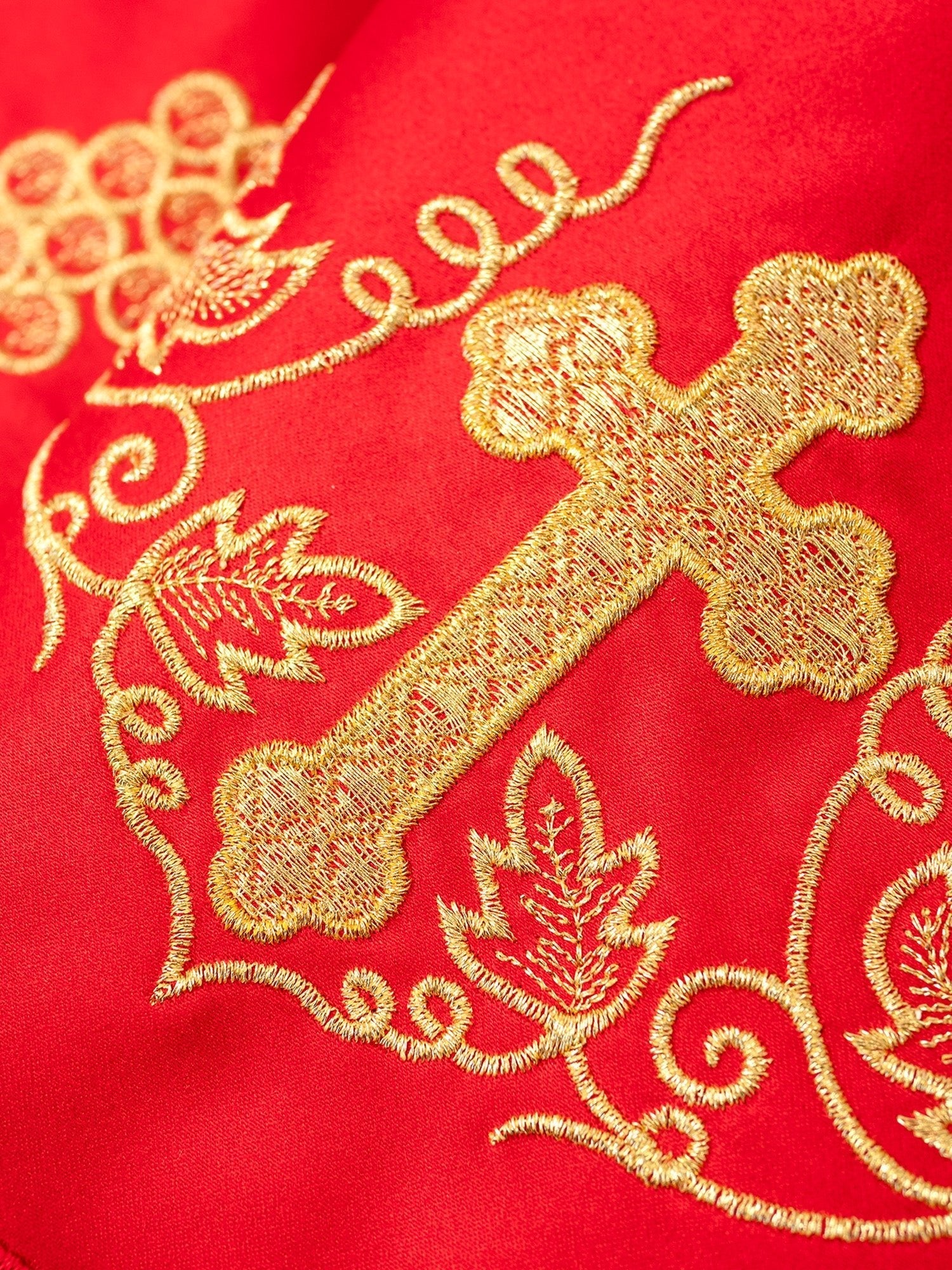 Antependium avec broderie sur le devant Croix et raisins Rouge KOM/020/02 15cm 3,5m - CHASUBLES.FR