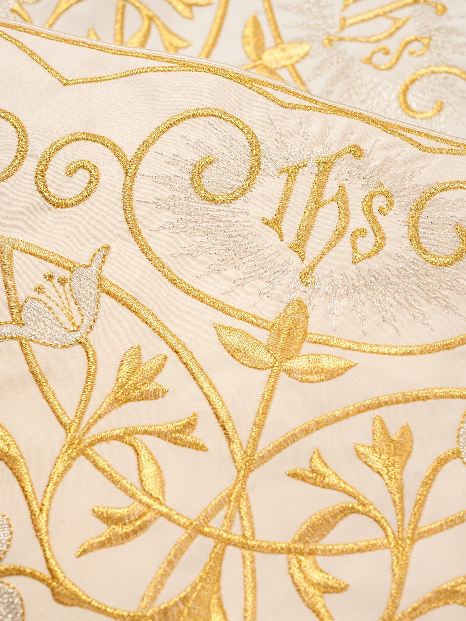 Antependium avec monogramme IHS en écru KOM/037/05 27cm 3,5m - CHASUBLES.FR