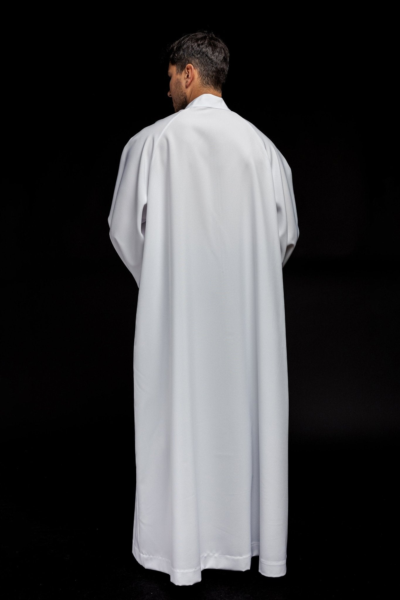 Aube blanche pour prêtre avec fermeture à glissière KAB/024/04/12 155cm/188cm - CHASUBLES.FR