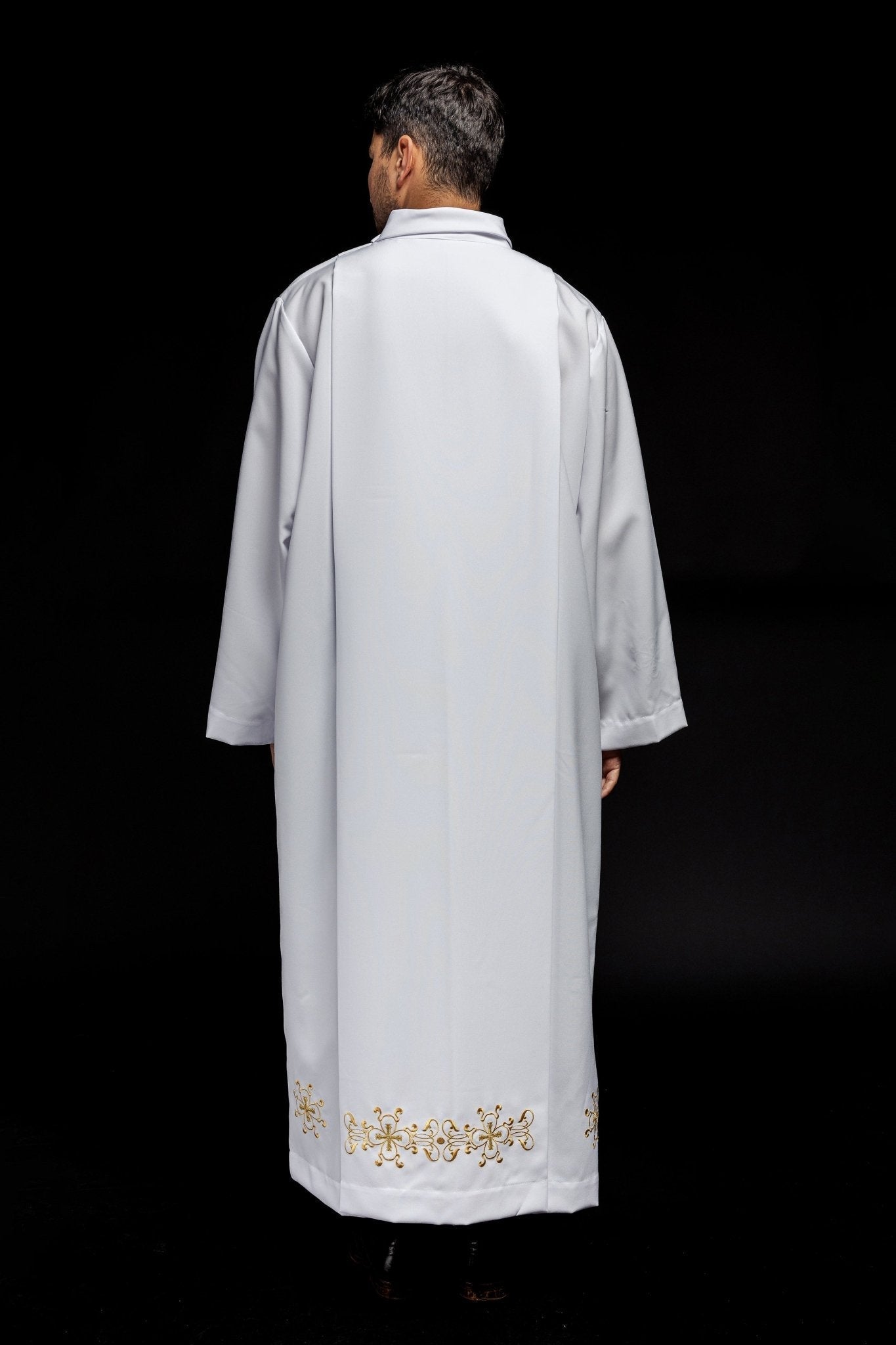 Aube de prêtre à col roulé décorée de broderies blanches S - 6053 - 04 135cm/164cm - CHASUBLES.FR