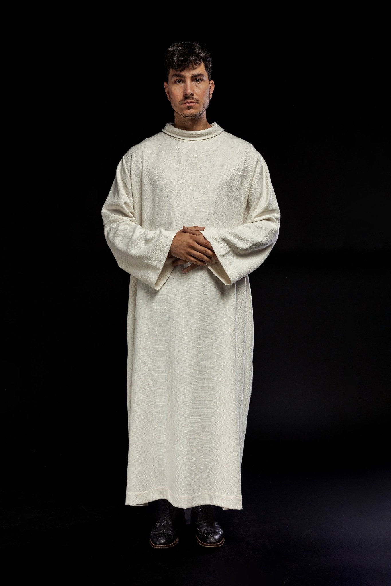 Aube sacerdotale en lin, tissage naturel KAB/031/05/49 NATURAL 135cm/164cm - CHASUBLES.FR