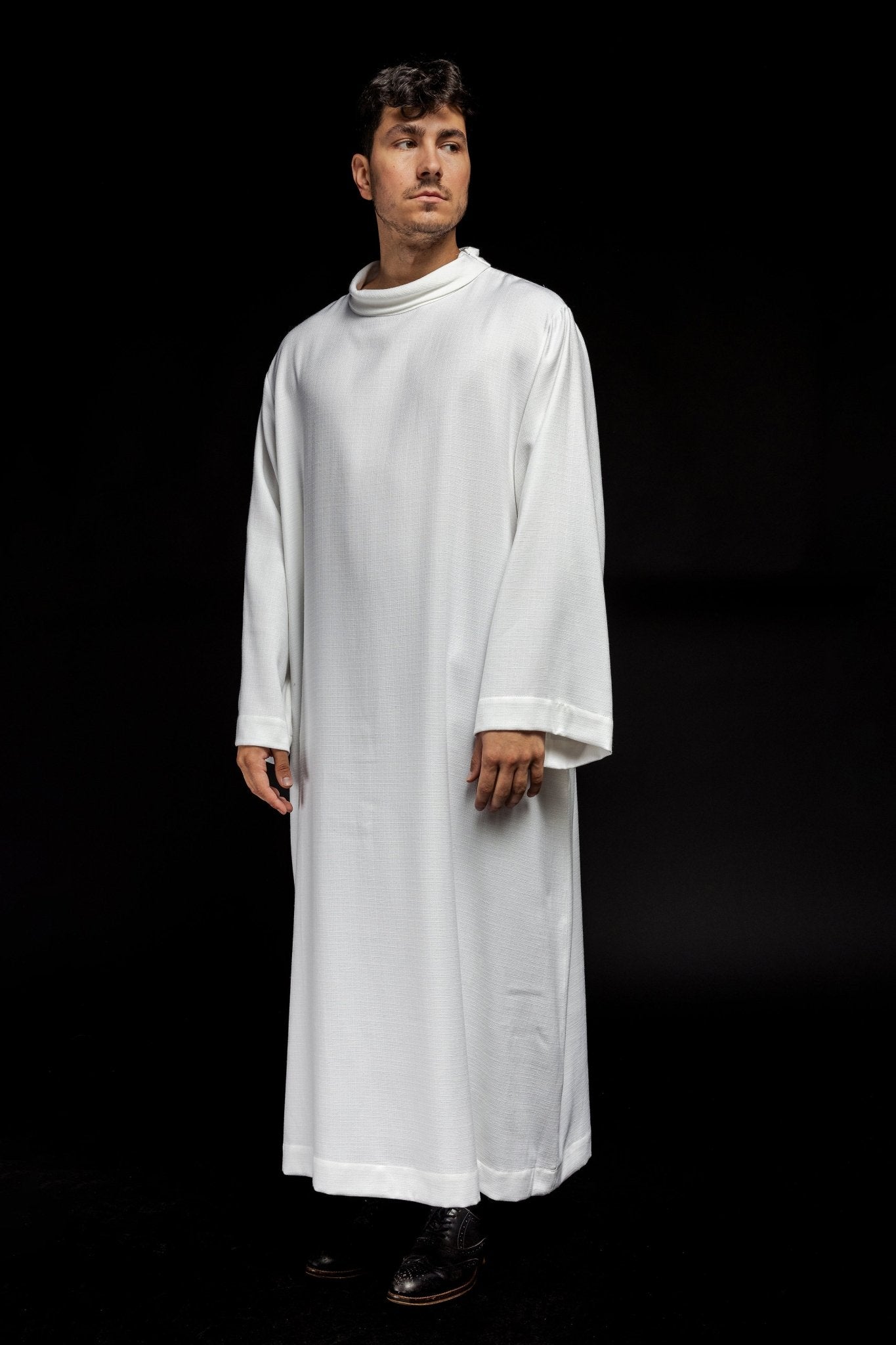 Aube sacerdotale en lin, tissage naturel KAB/031/04/49 135cm/164cm - CHASUBLES.FR