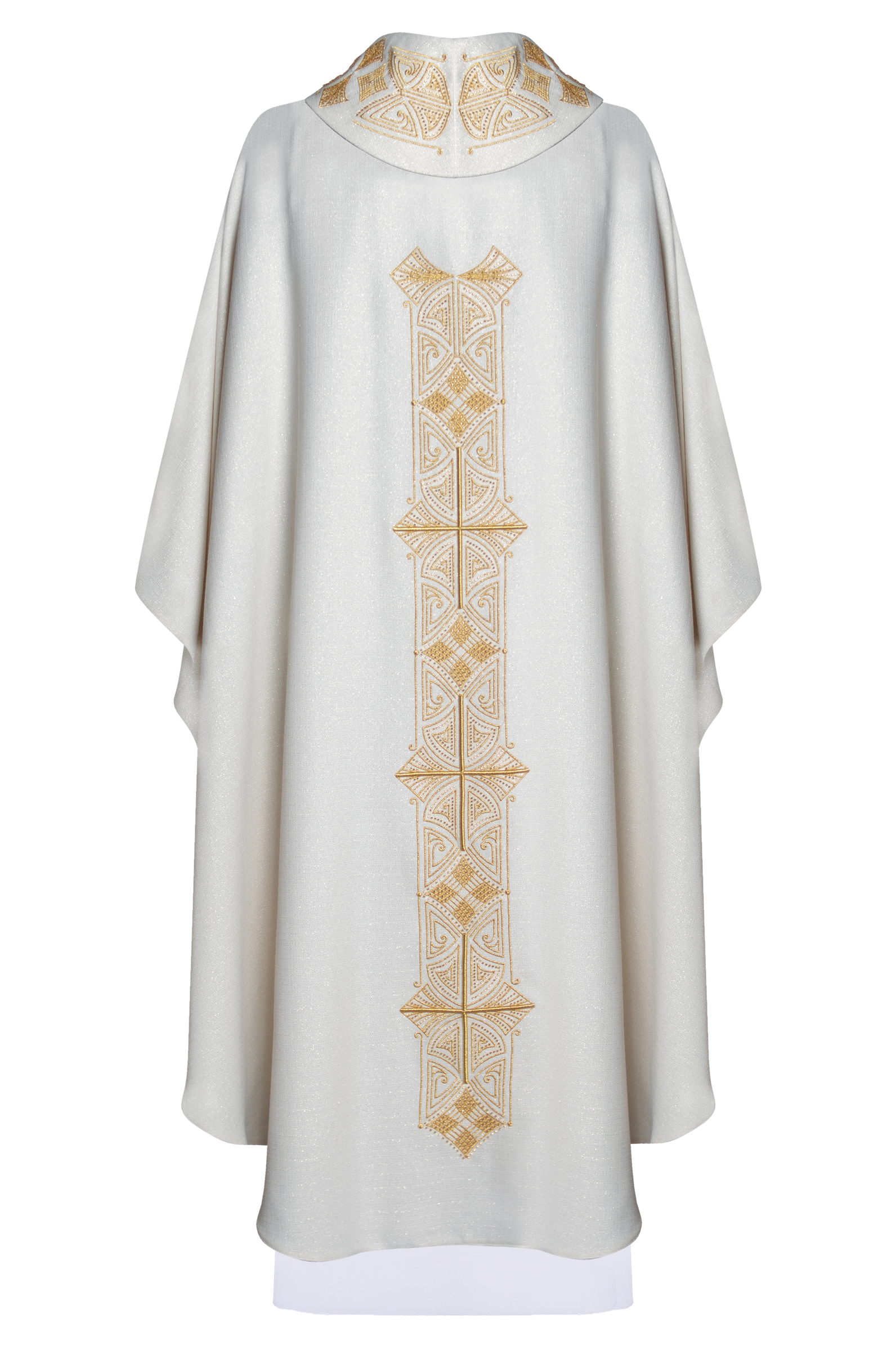 Chasuble brillante avec broderie dorée richement décorée