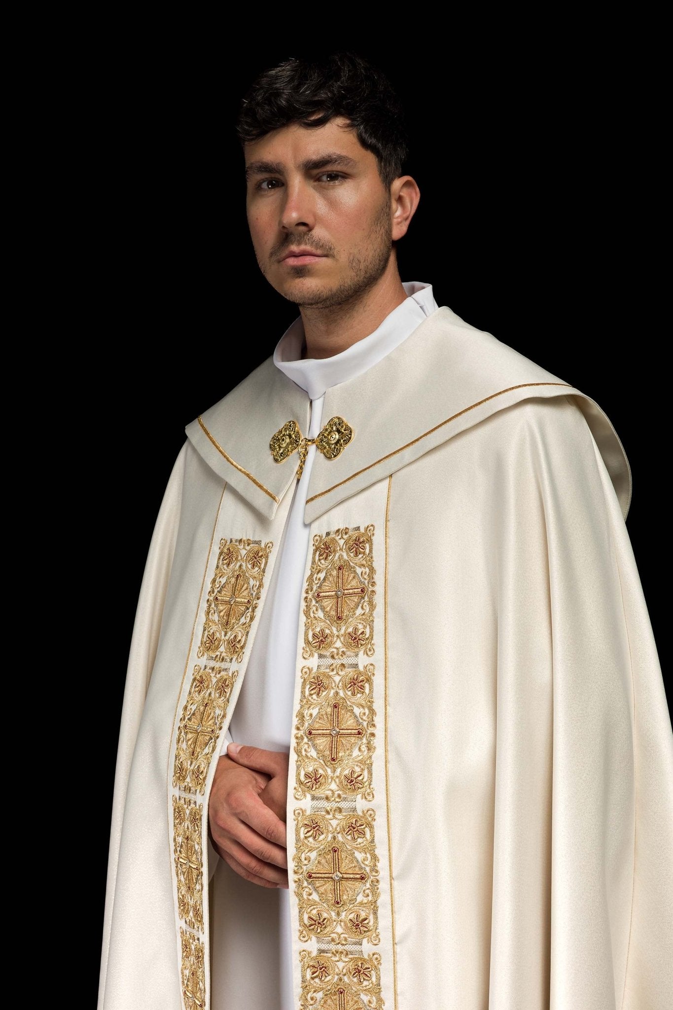 Cape liturgique avec ceinture richement décorée LE/3010/05 150cm - CHASUBLES.FR