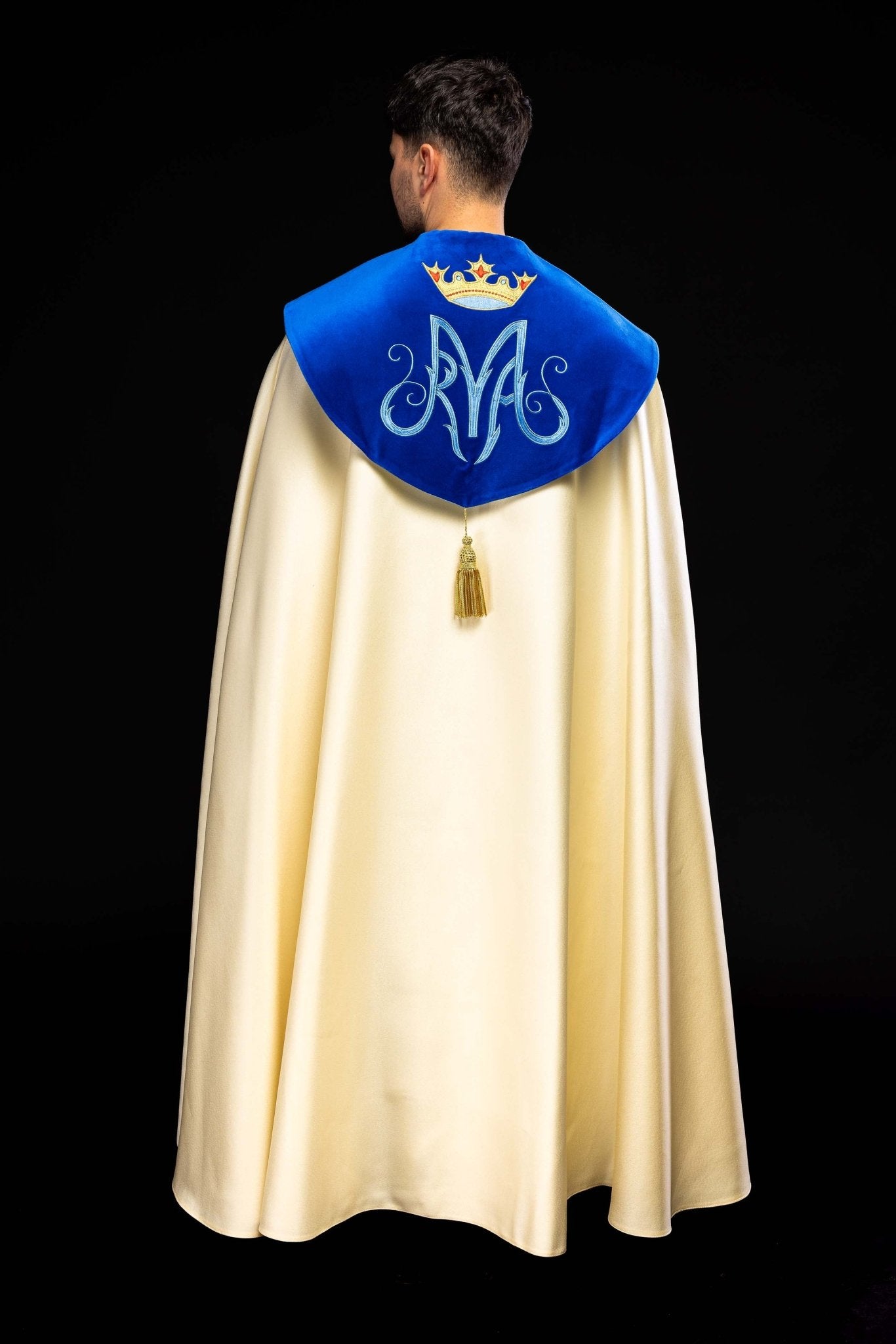 Cape mariale brodée avec velours écru KKP/127/05/20/PA ECRU SAT. POMPON 145cm - CHASUBLES.FR