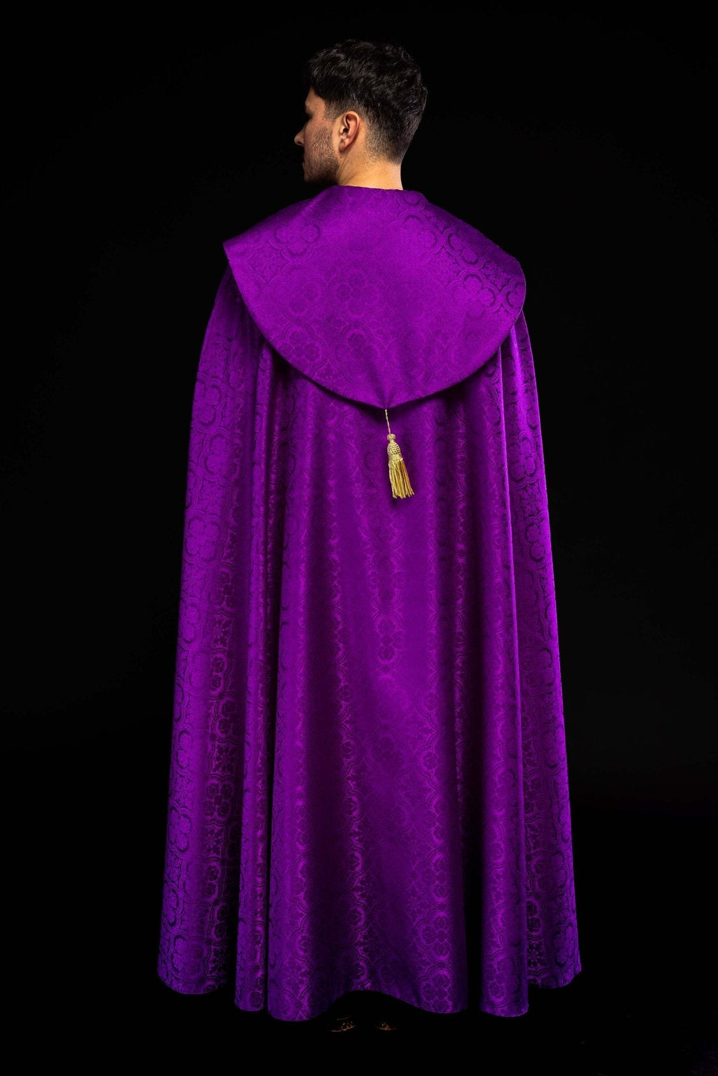 Chape liturgique jacquard violette KKP/161/03/11 145cm - CHASUBLES.FR