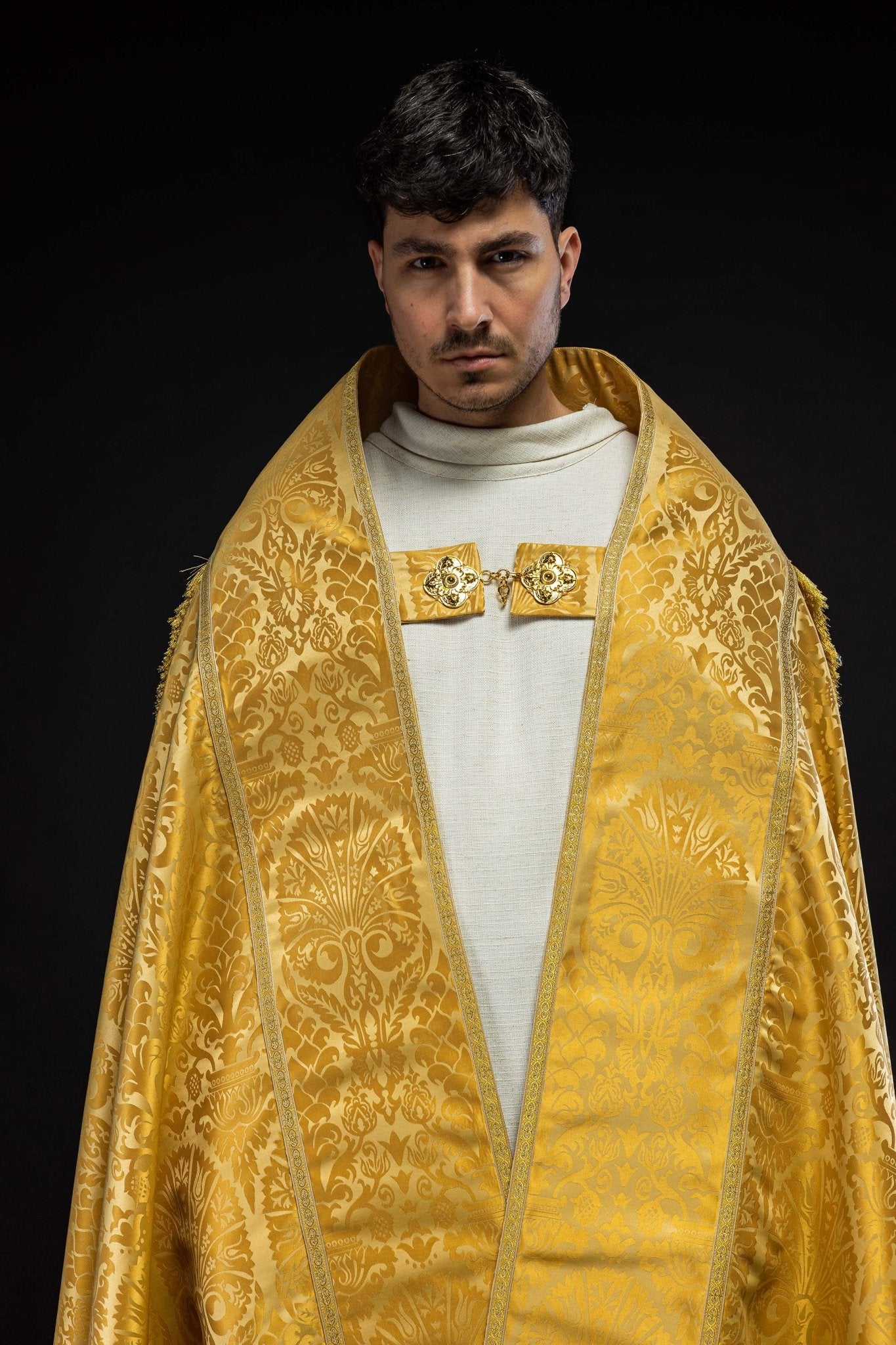 Chape romaine en jacquard uni KKP/159/05/83 150cm - CHASUBLES.FR