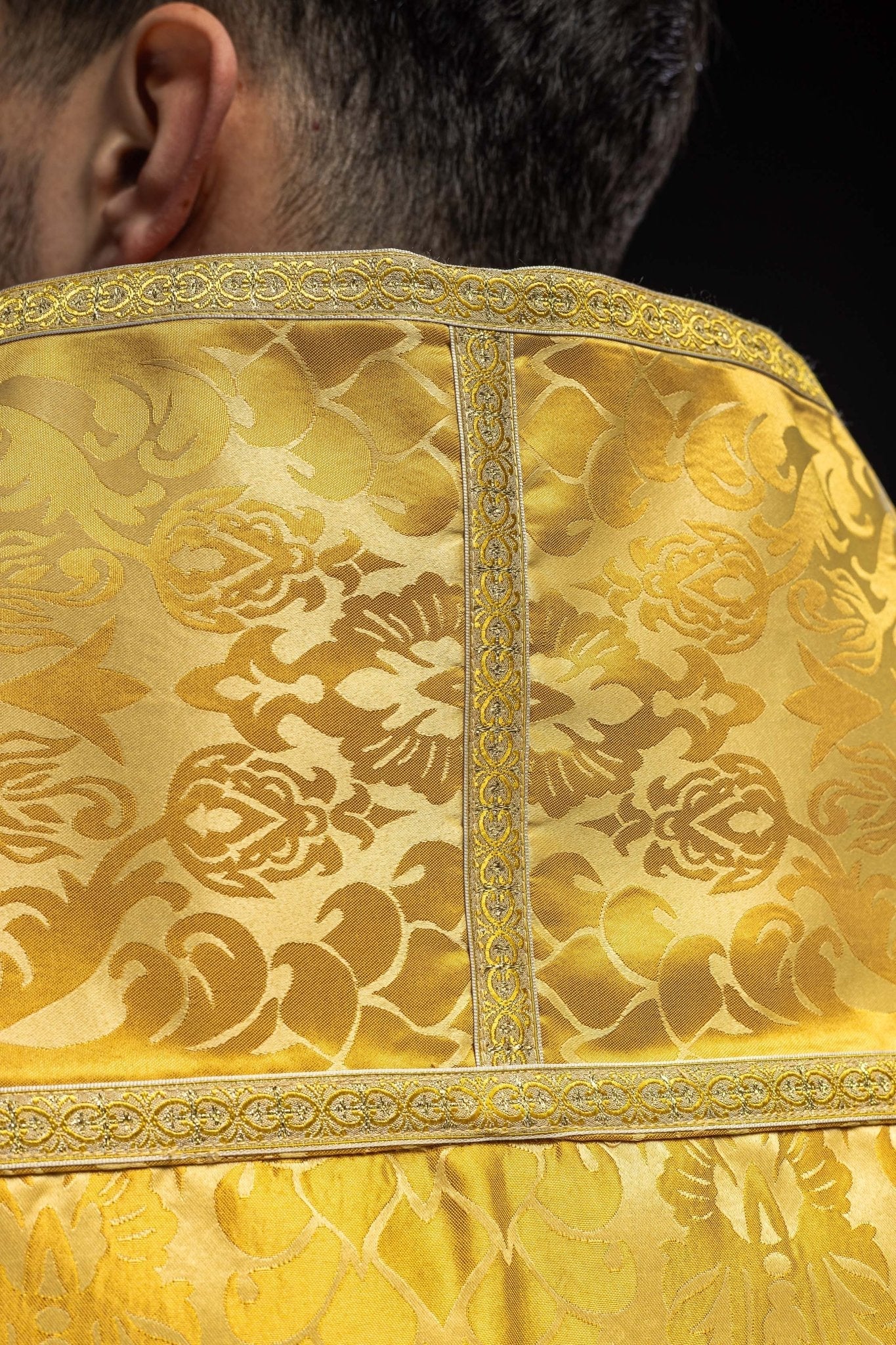 Chape romaine en jacquard uni KKP/159/05/83 150cm - CHASUBLES.FR