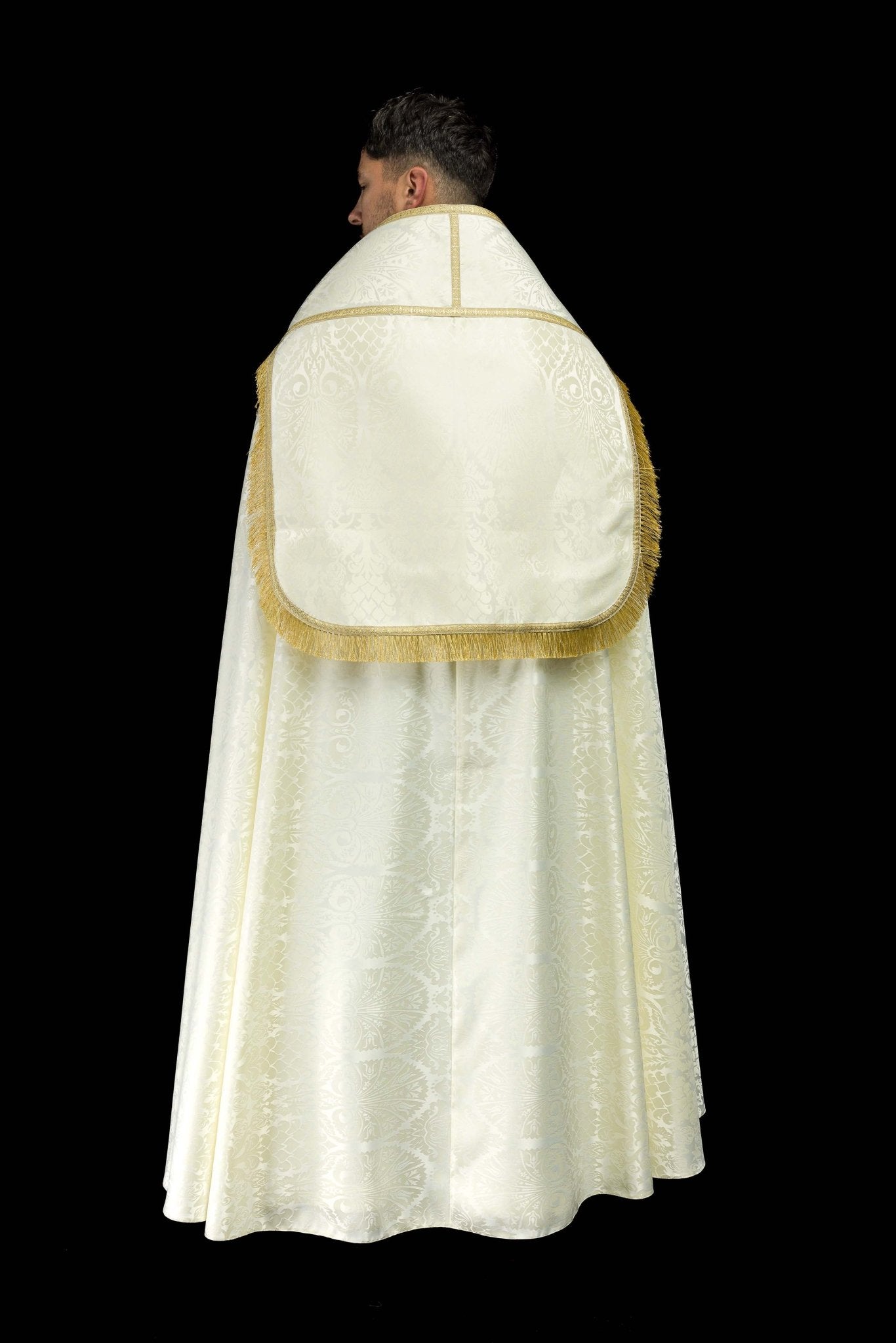 Chape romaine en jacquard uni couleur Écru KKP/159/05/83 150cm - CHASUBLES.FR