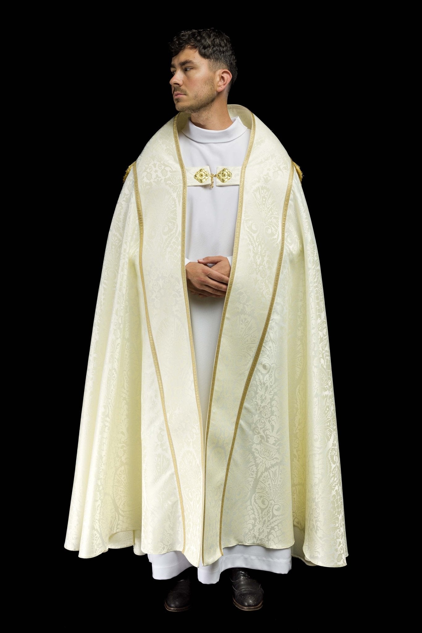 Chape romaine en jacquard uni couleur Écru KKP/159/05/83 150cm - CHASUBLES.FR