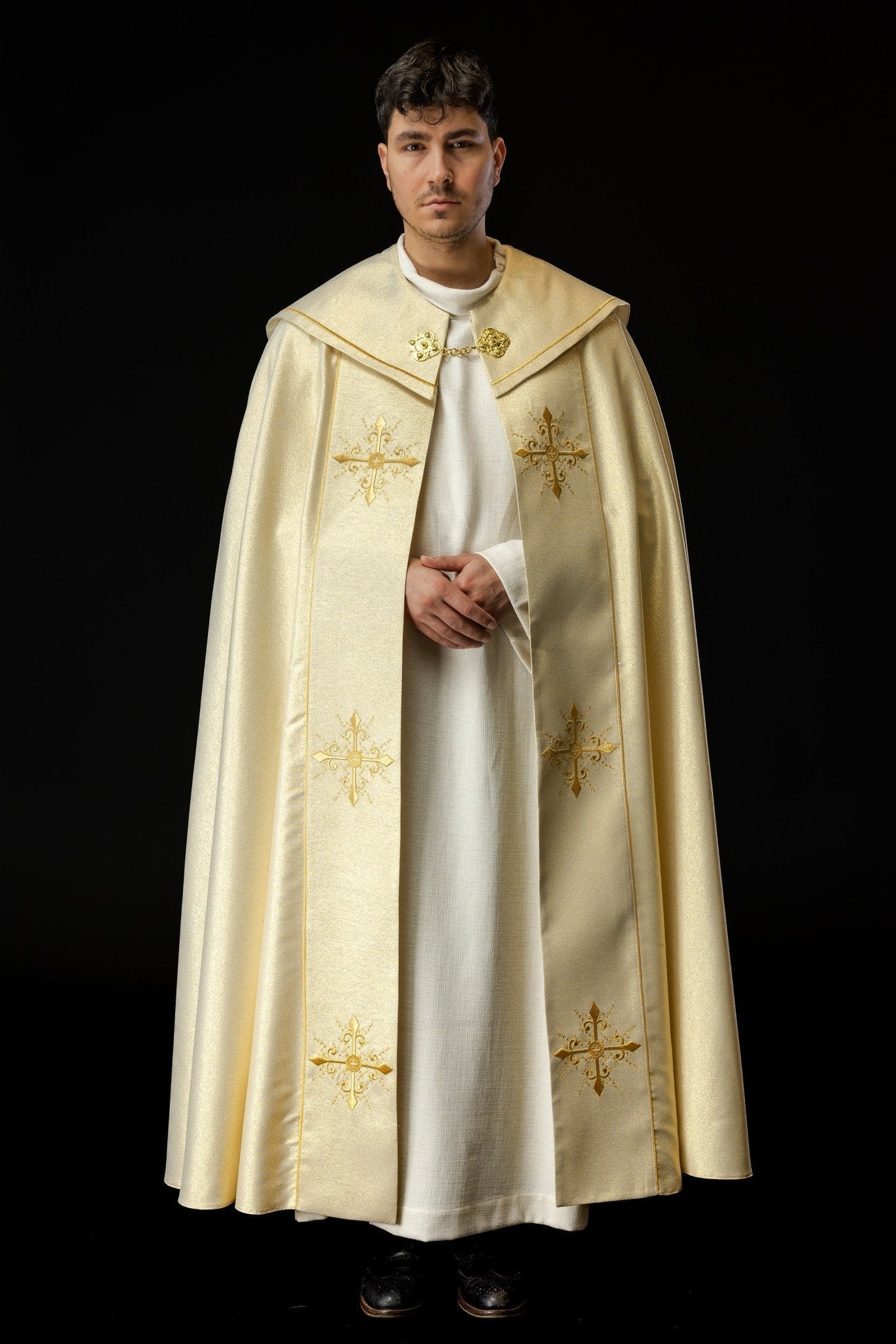 Chapelle liturgique brodée d'or KKP/024/10/37 ZŁOTY POMPON 145 cm - CHASUBLES.FR