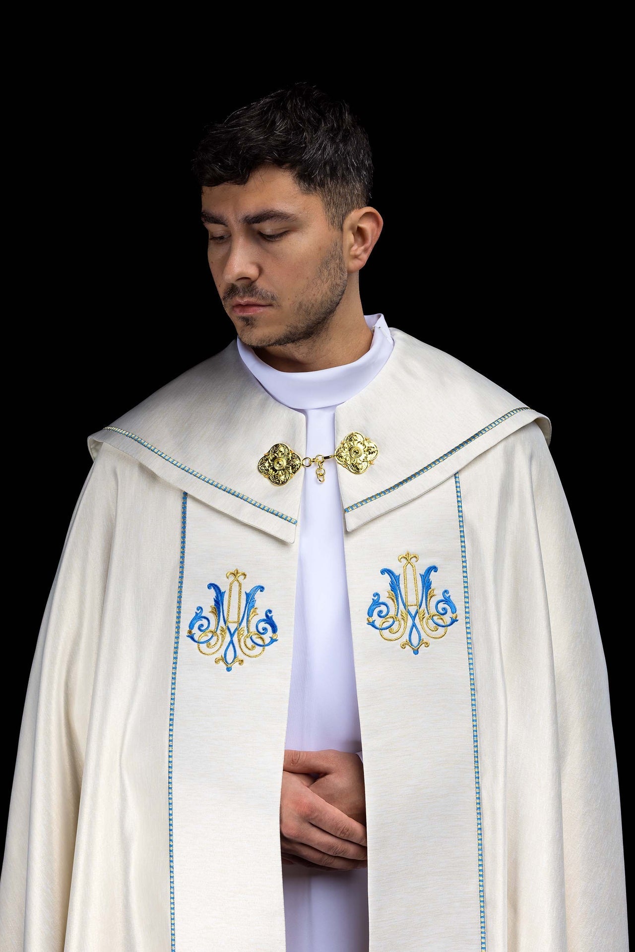 Chapelle mariale brodée écrue KDT/3043/05/54 ECRU 150CM - CHASUBLES.FR