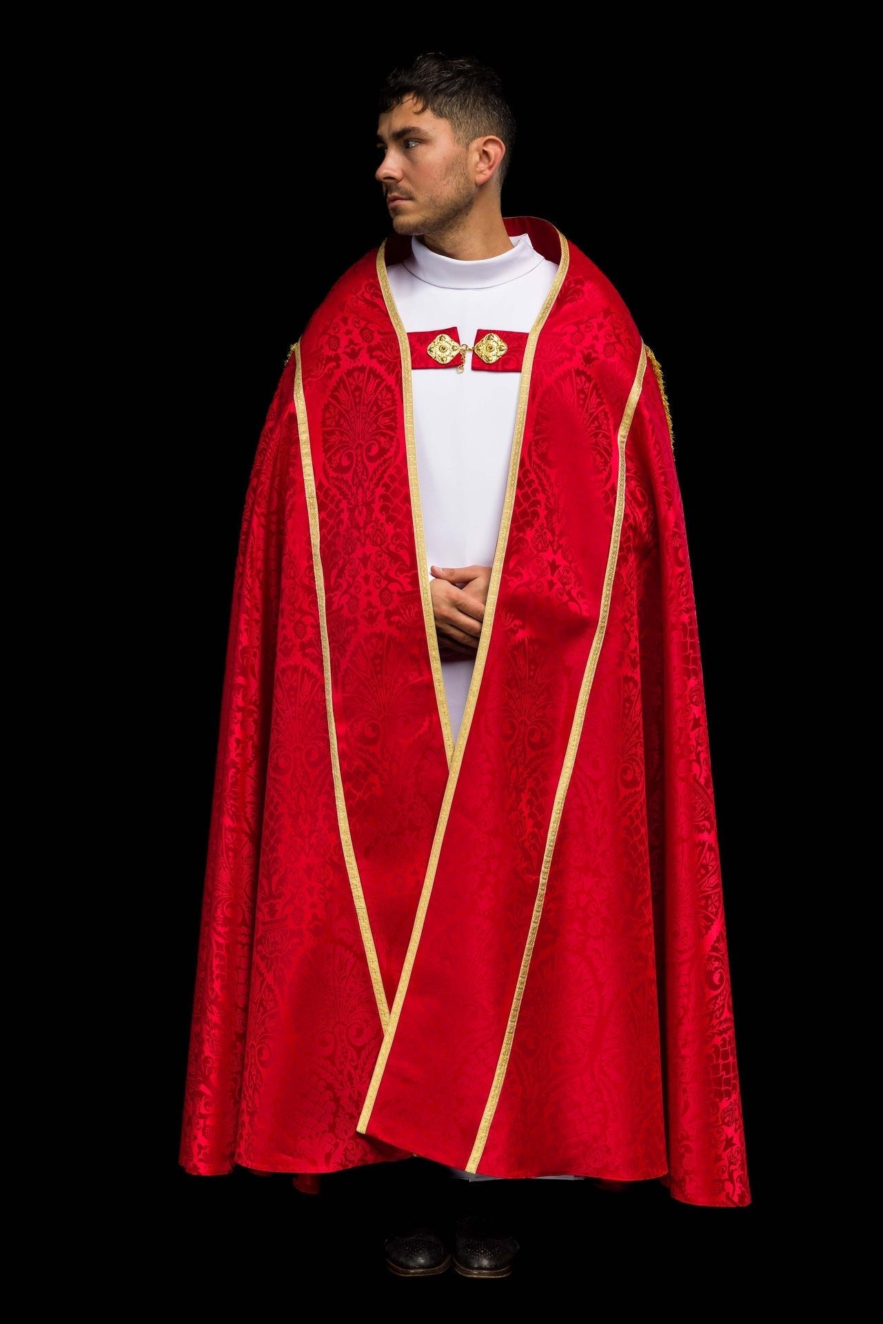 Chapelle romaine en tissu jacquard uni – rouge KKP/159/02/83 145cm - CHASUBLES.FR